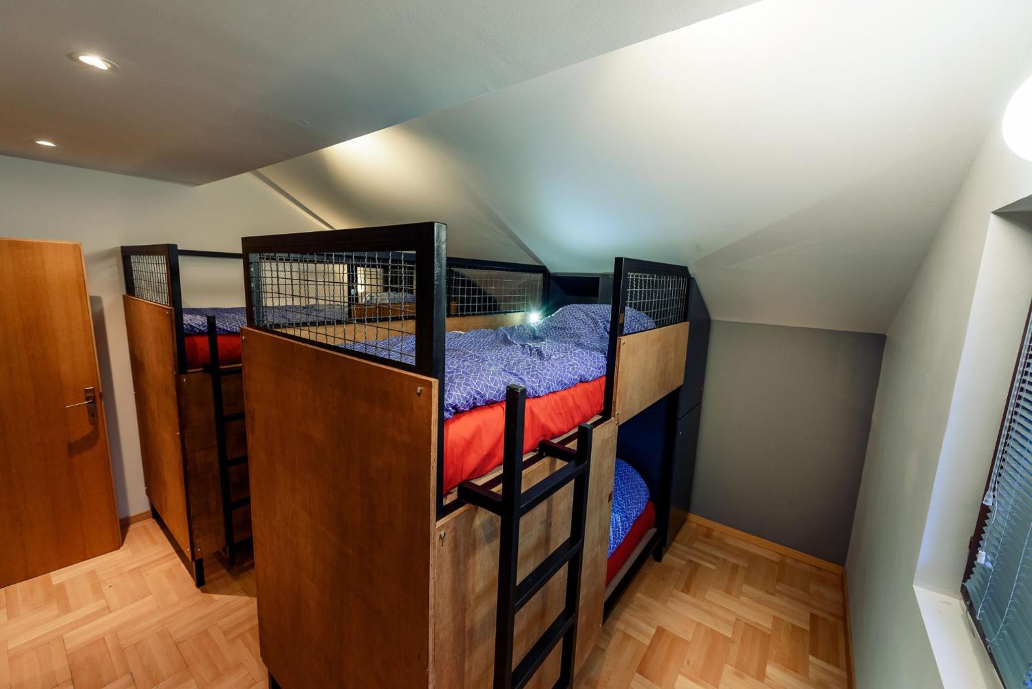 Town hostel, photo 13