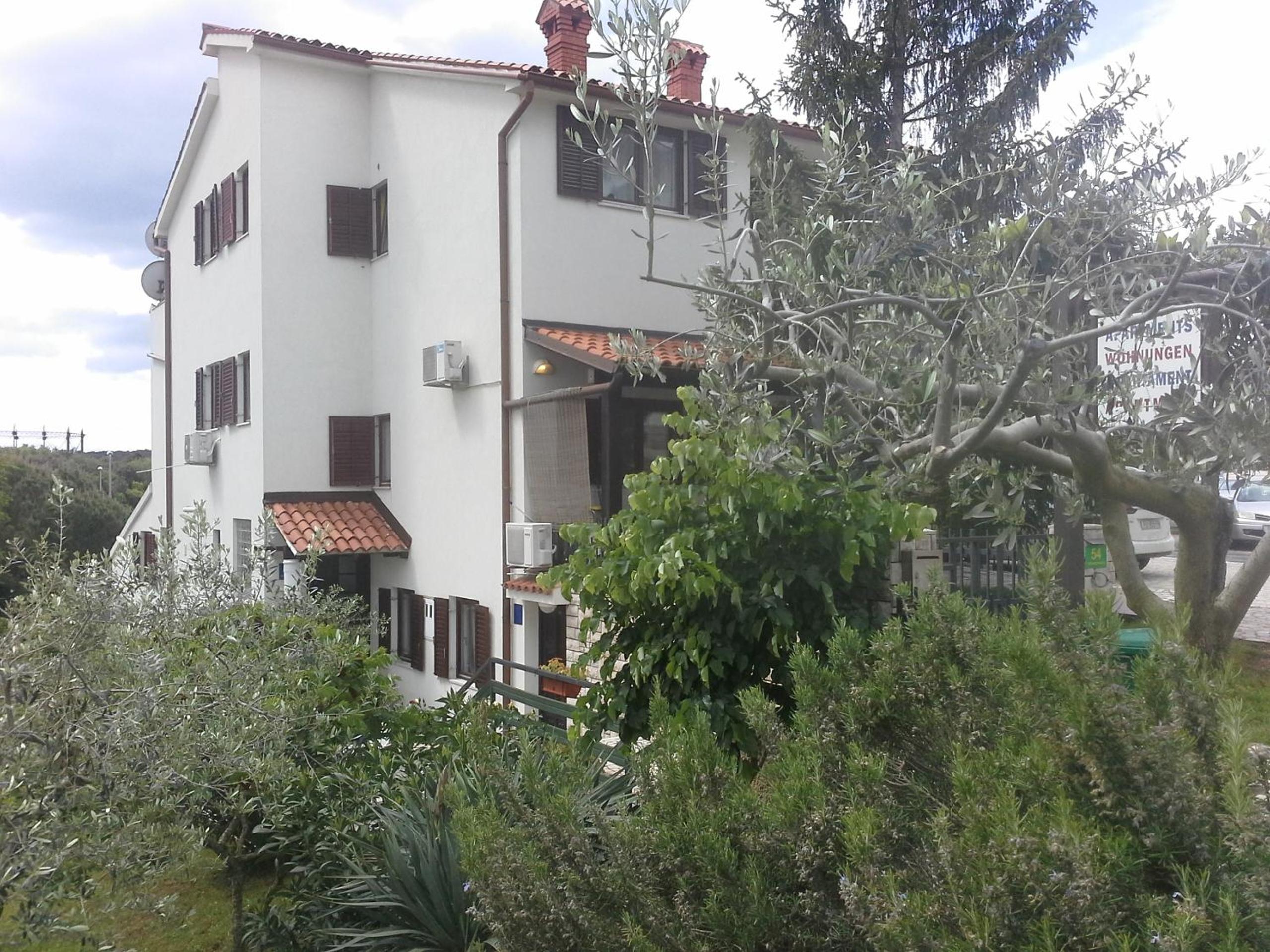 Apartments Liliana Pula view 4