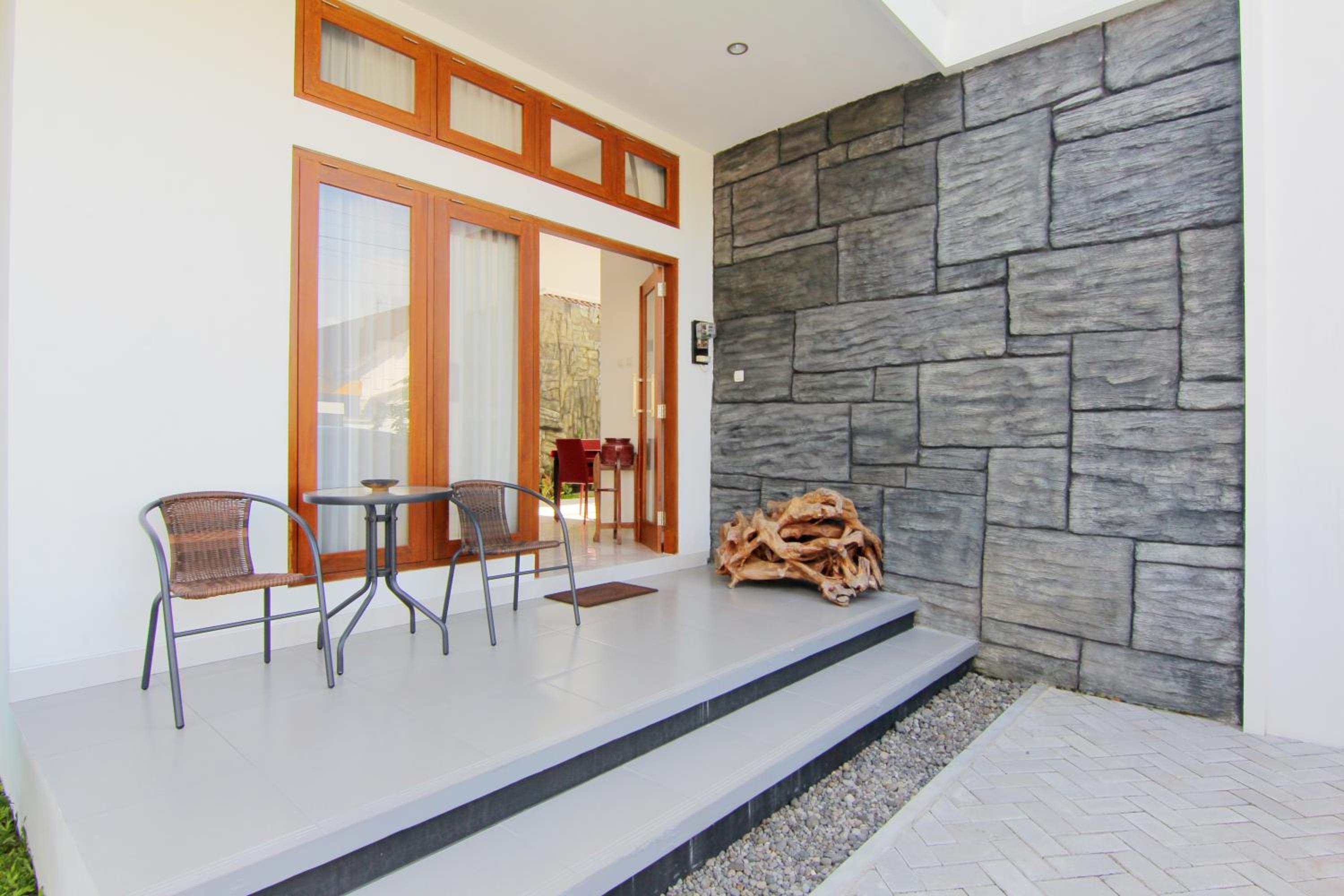 Silas Garden view 3