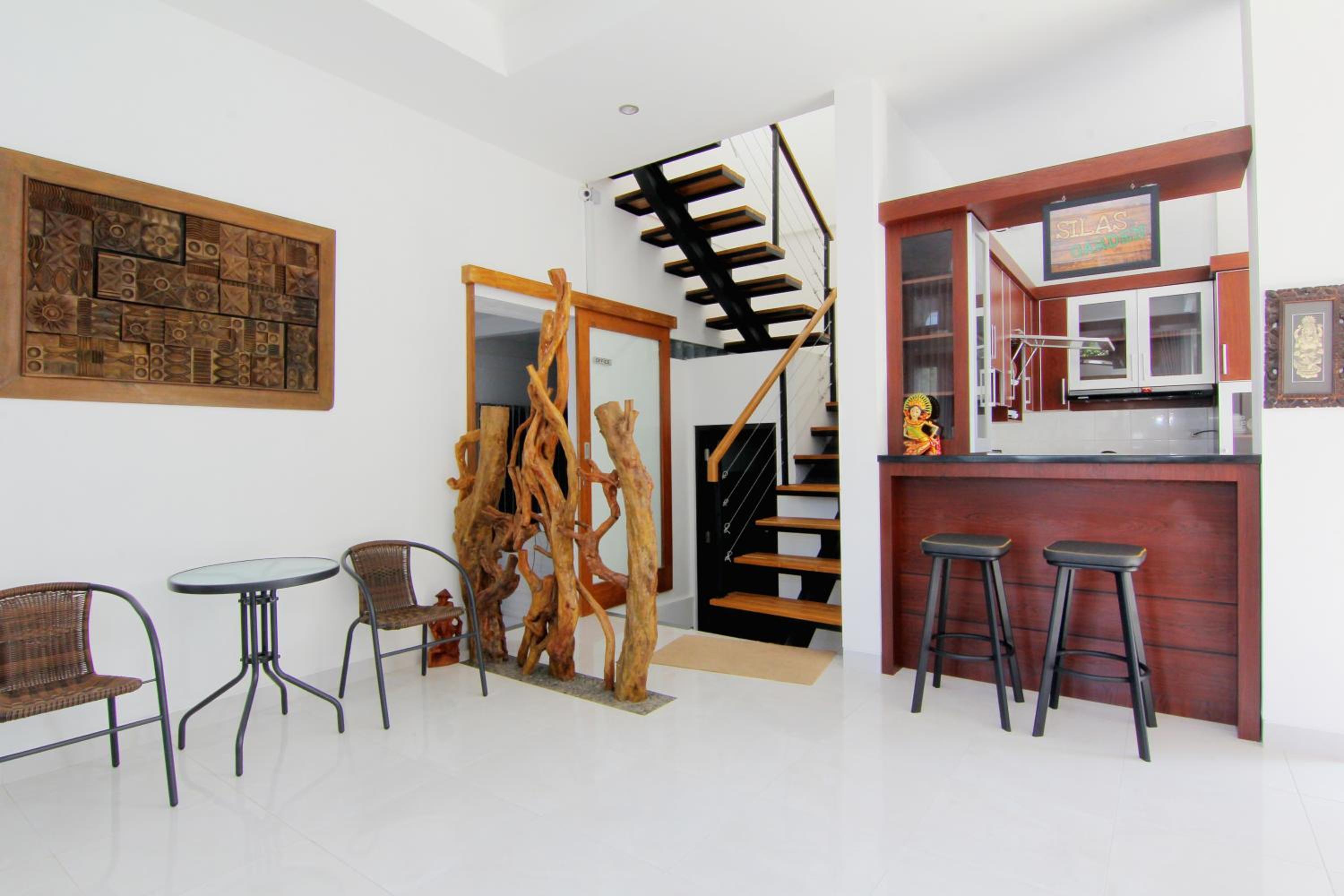 Silas Garden view 5