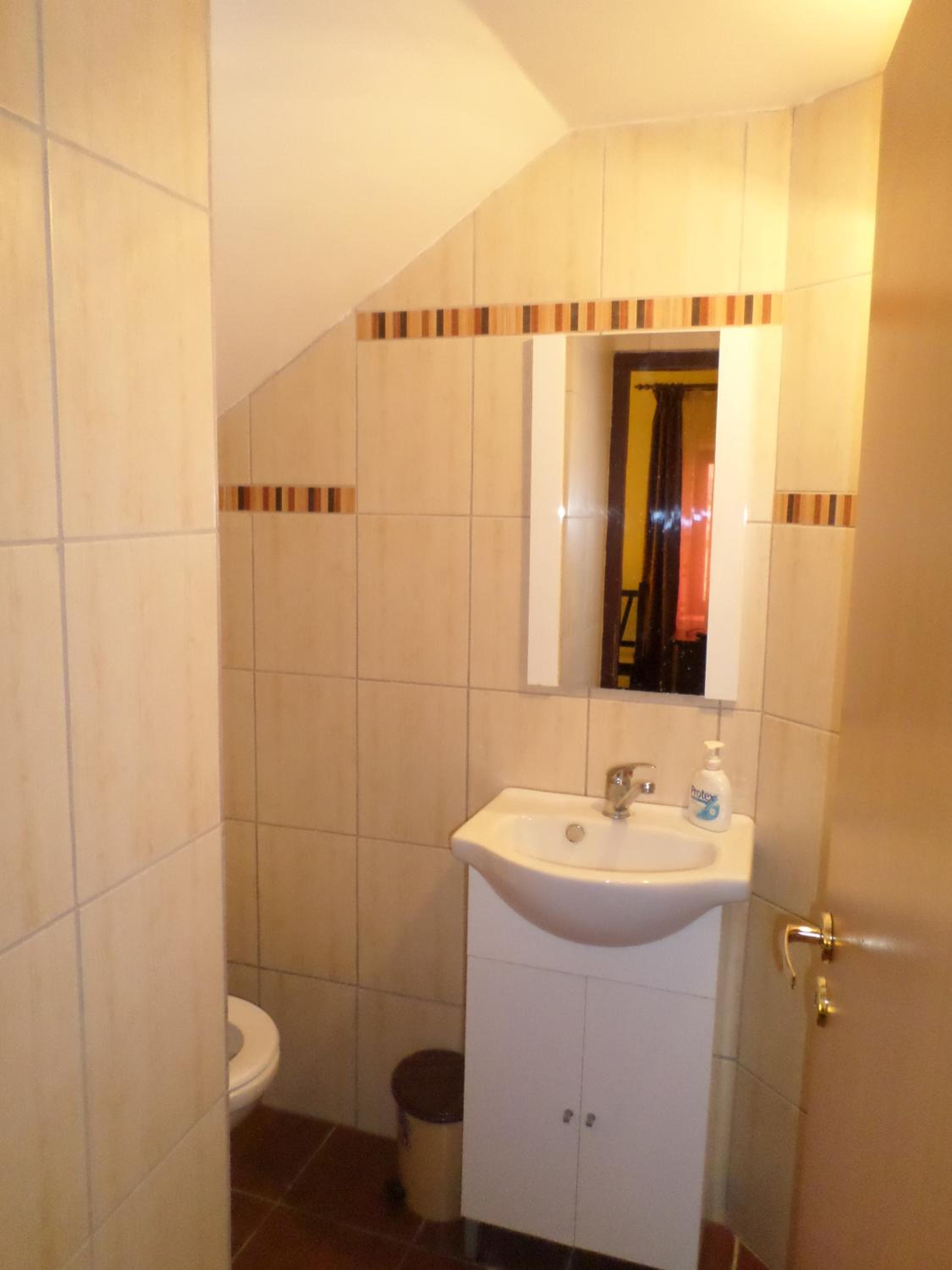 Photo 51