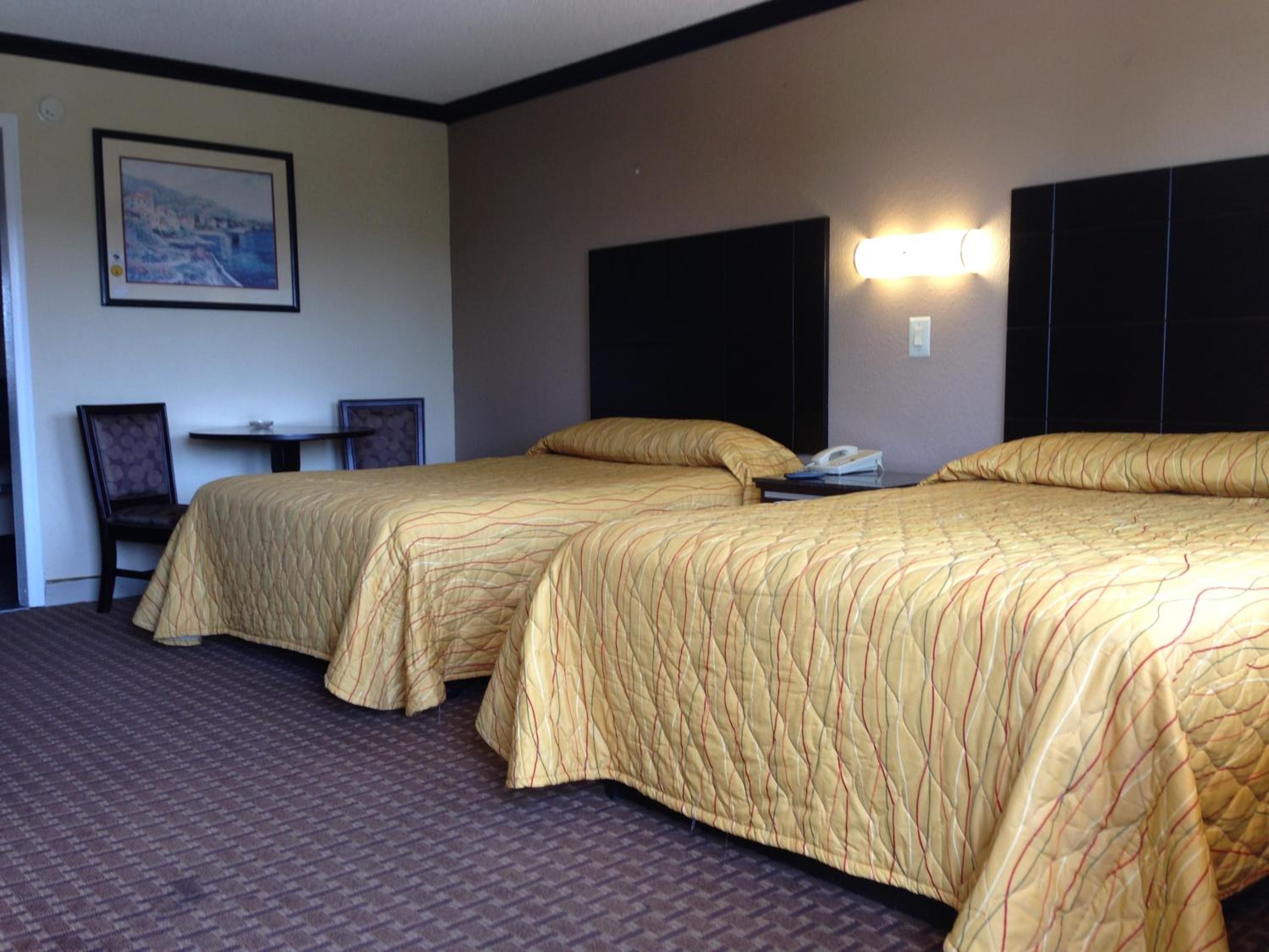Del Amo Inn