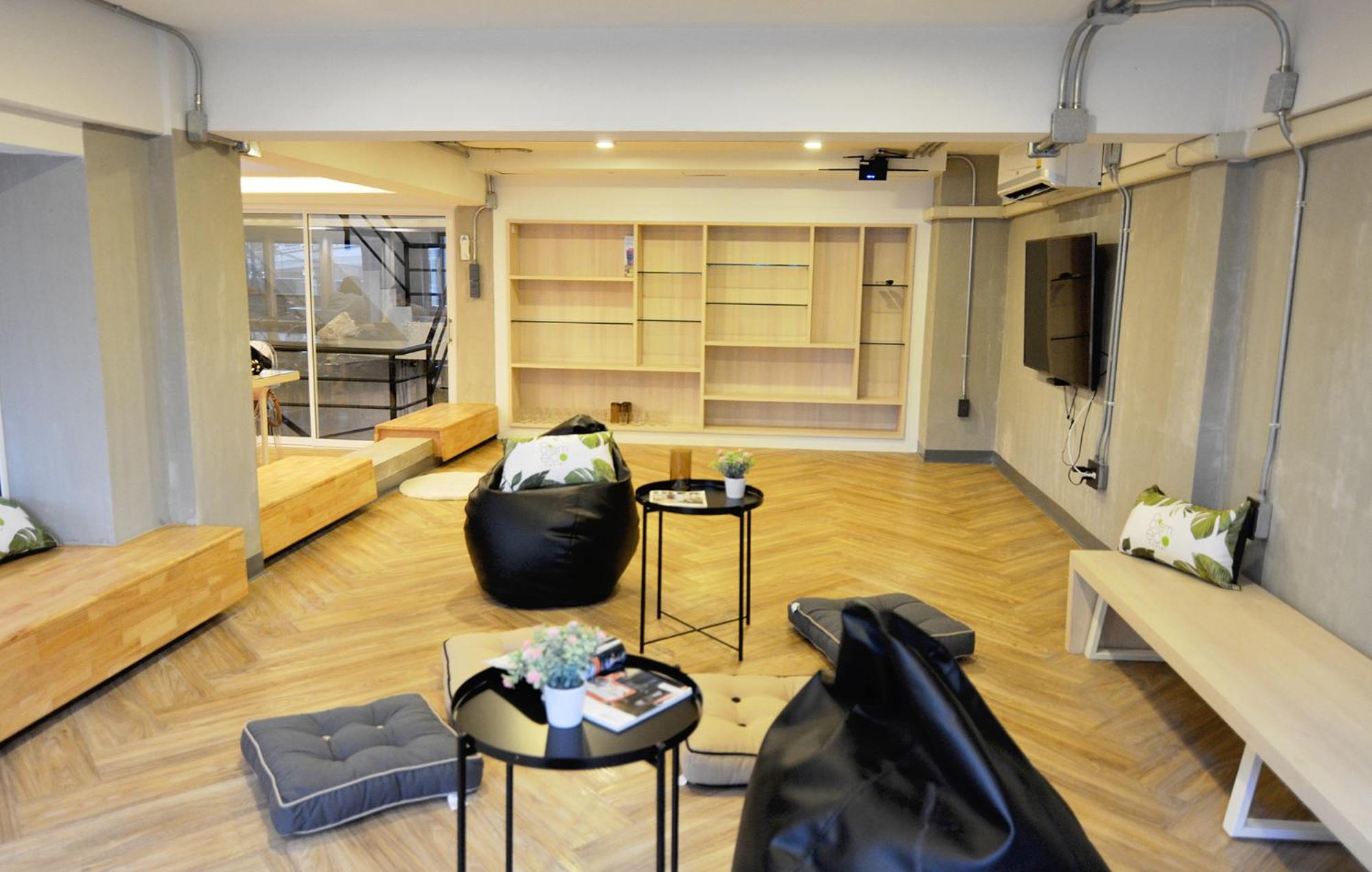 lounge