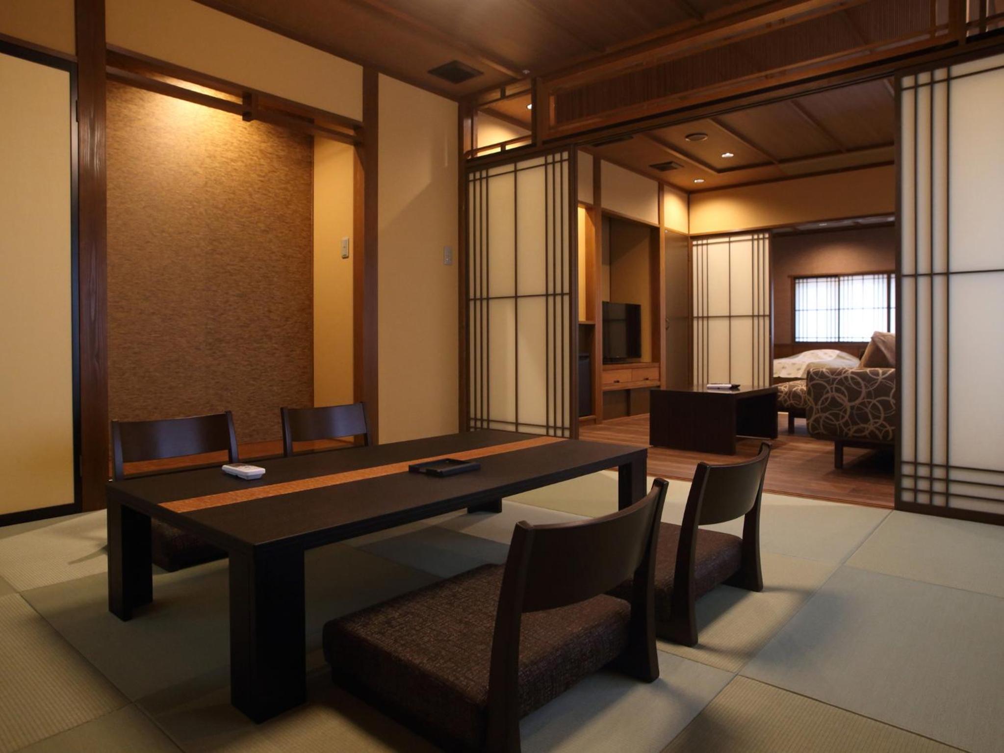 Kanazawa Yuwaku Onsen Kokarian