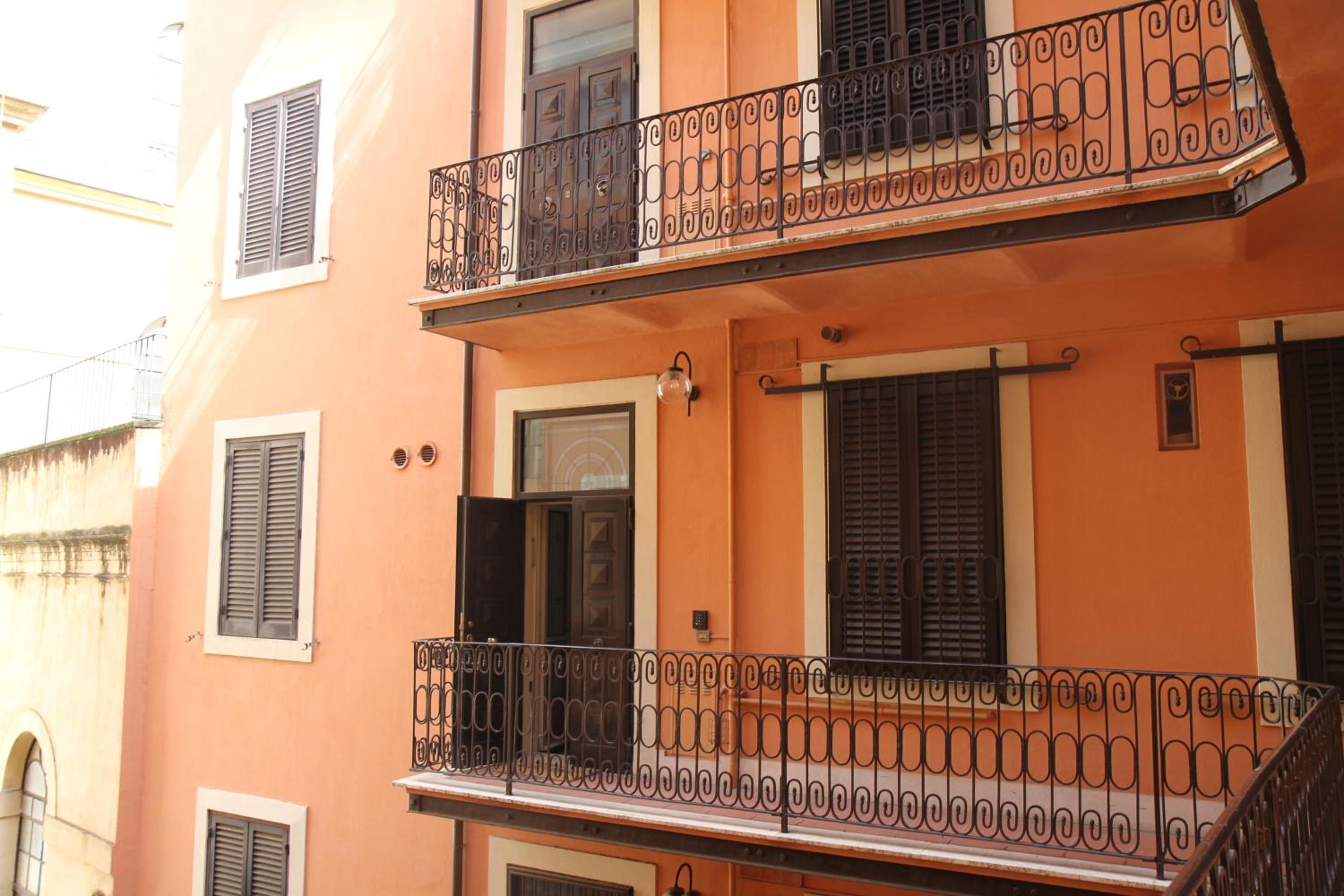 Colosseo Smart Flat