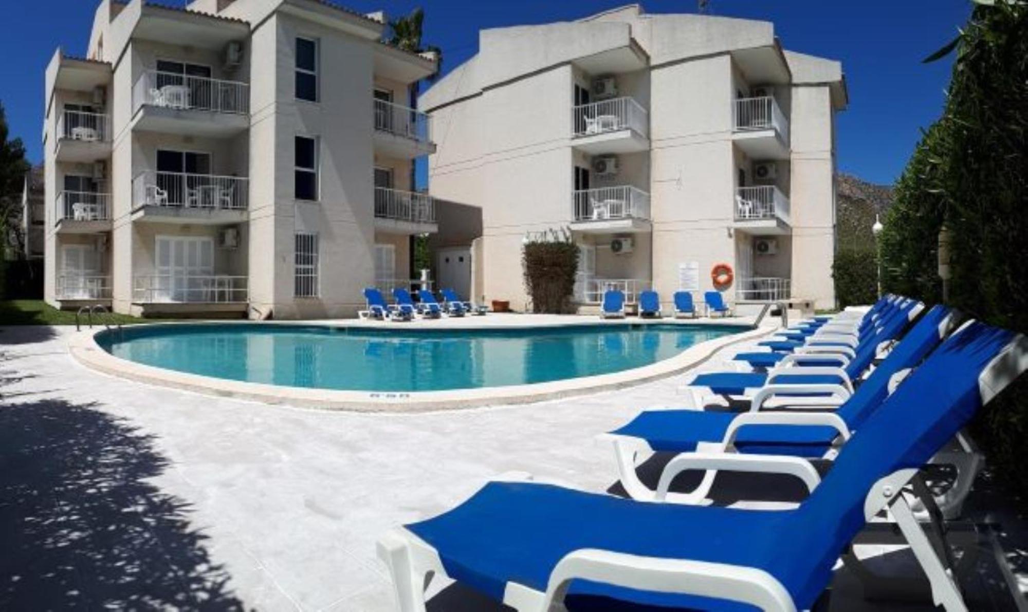 Apartamentos Llevant photo 5