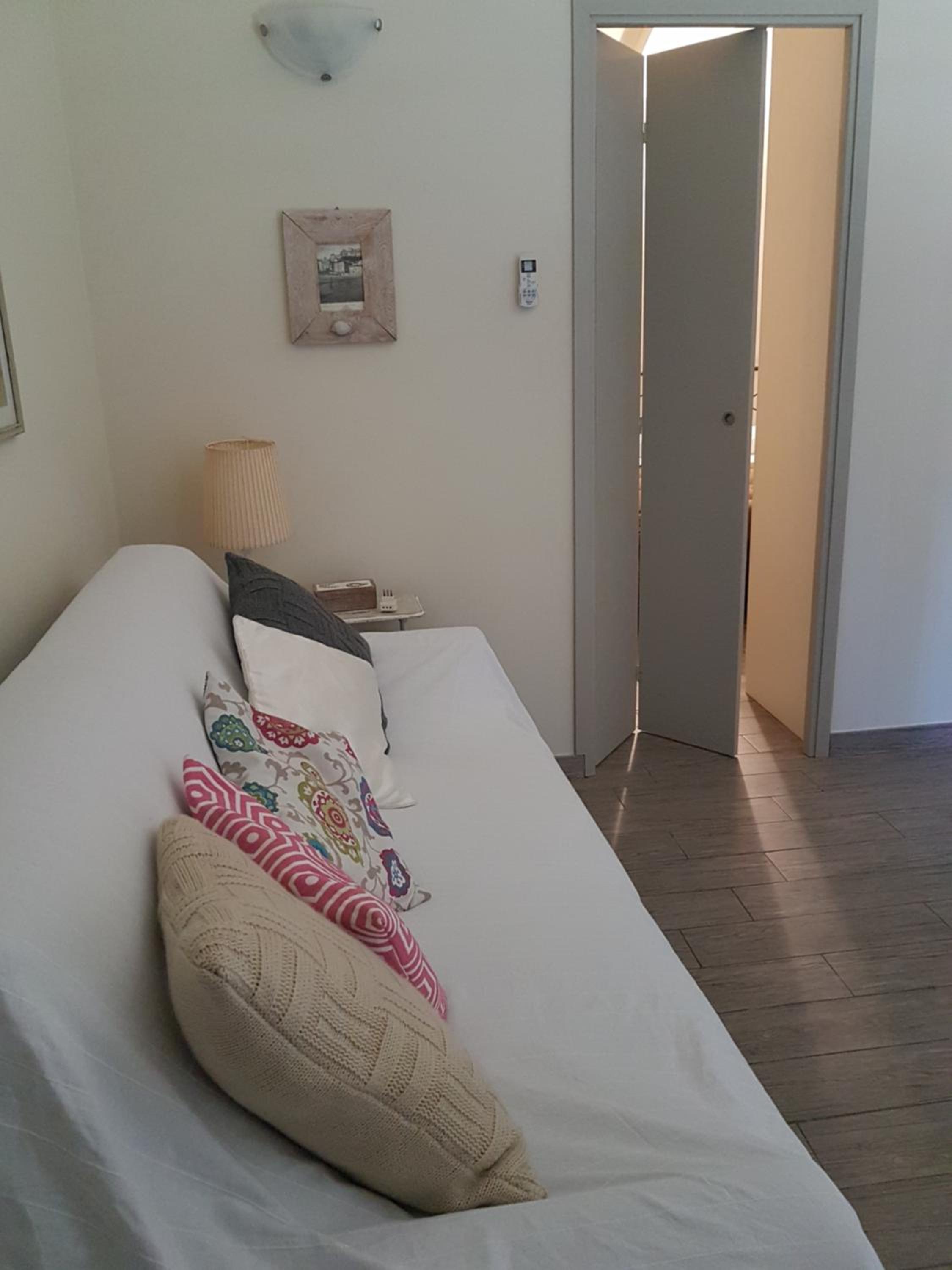 Photo 38