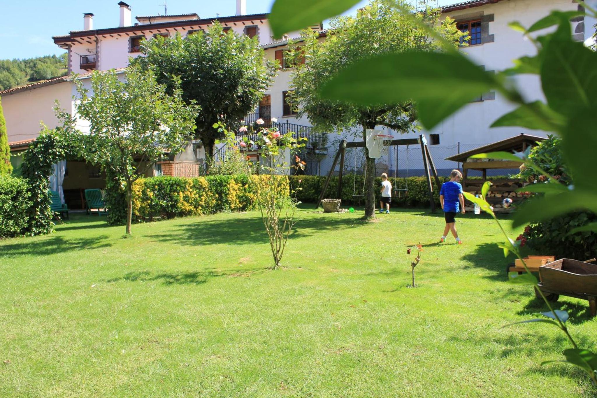 Photo 8