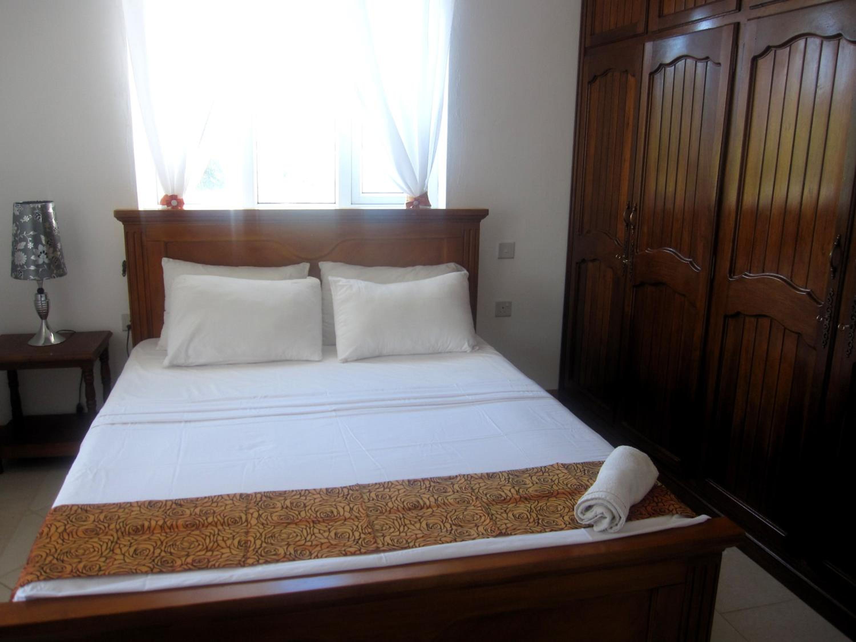 Golden Rod villa