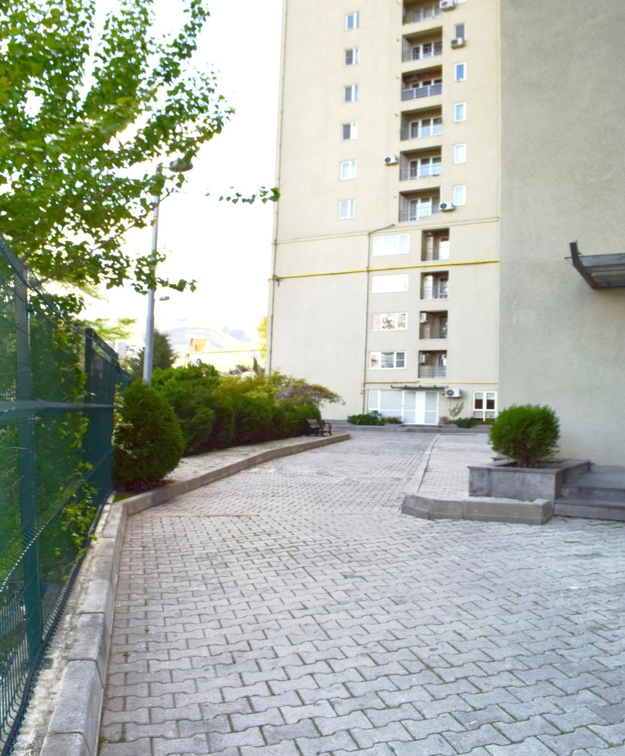 Photo 13