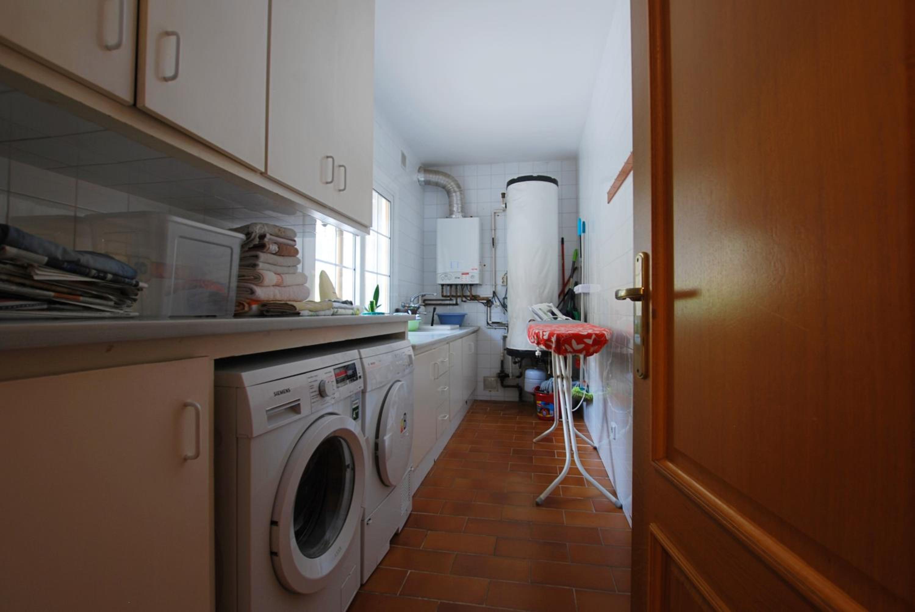 Photo 33