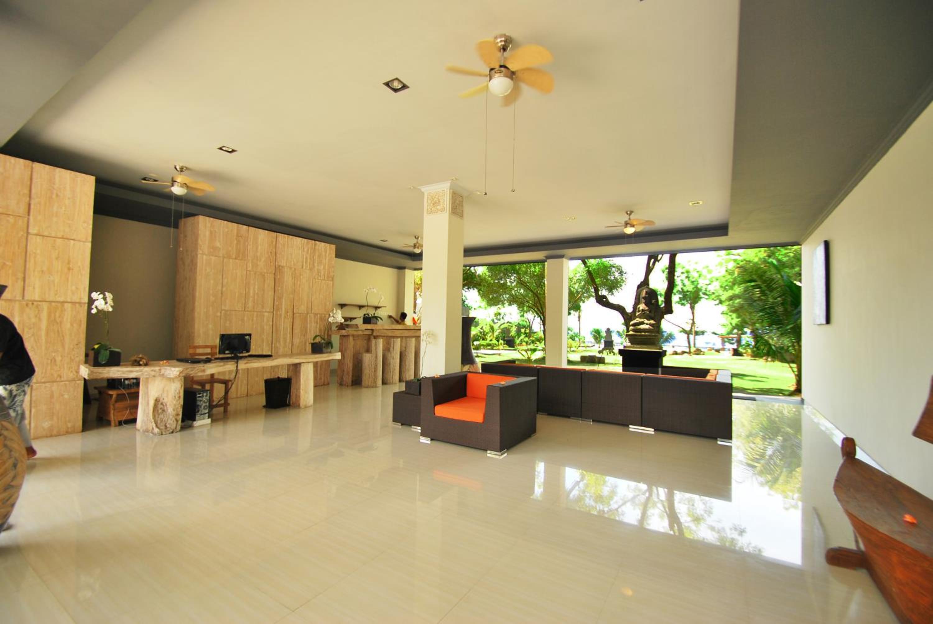 Kajane Tulamben Bali
