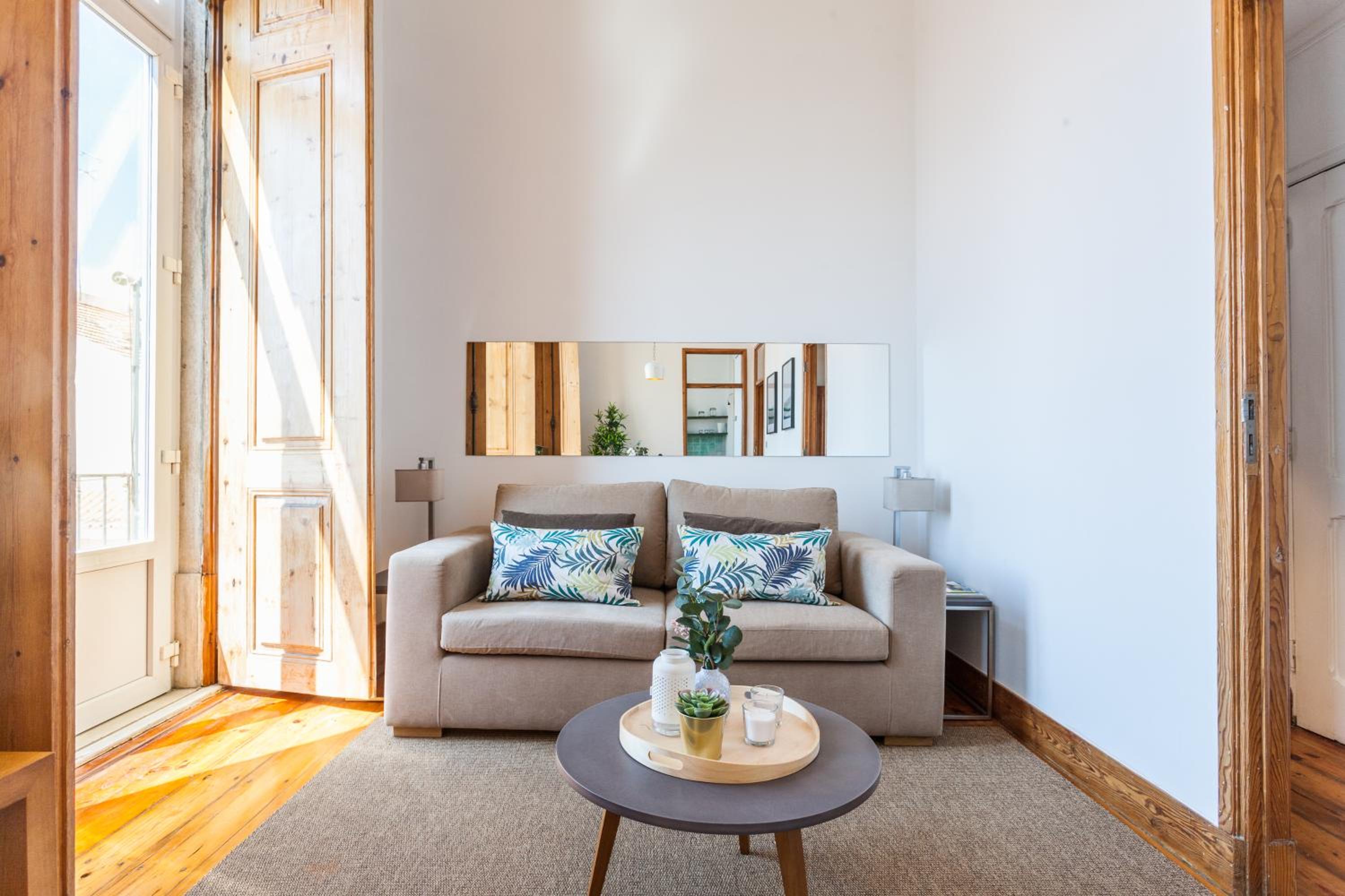 FLH Alfama River View Flat