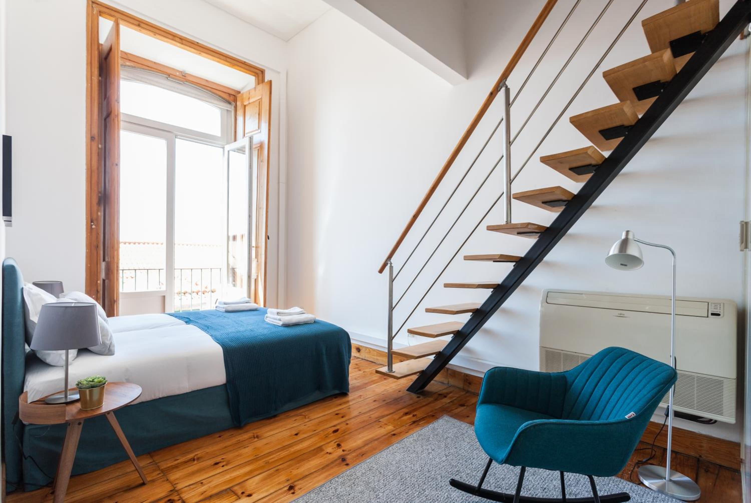 FLH Alfama River View Flat