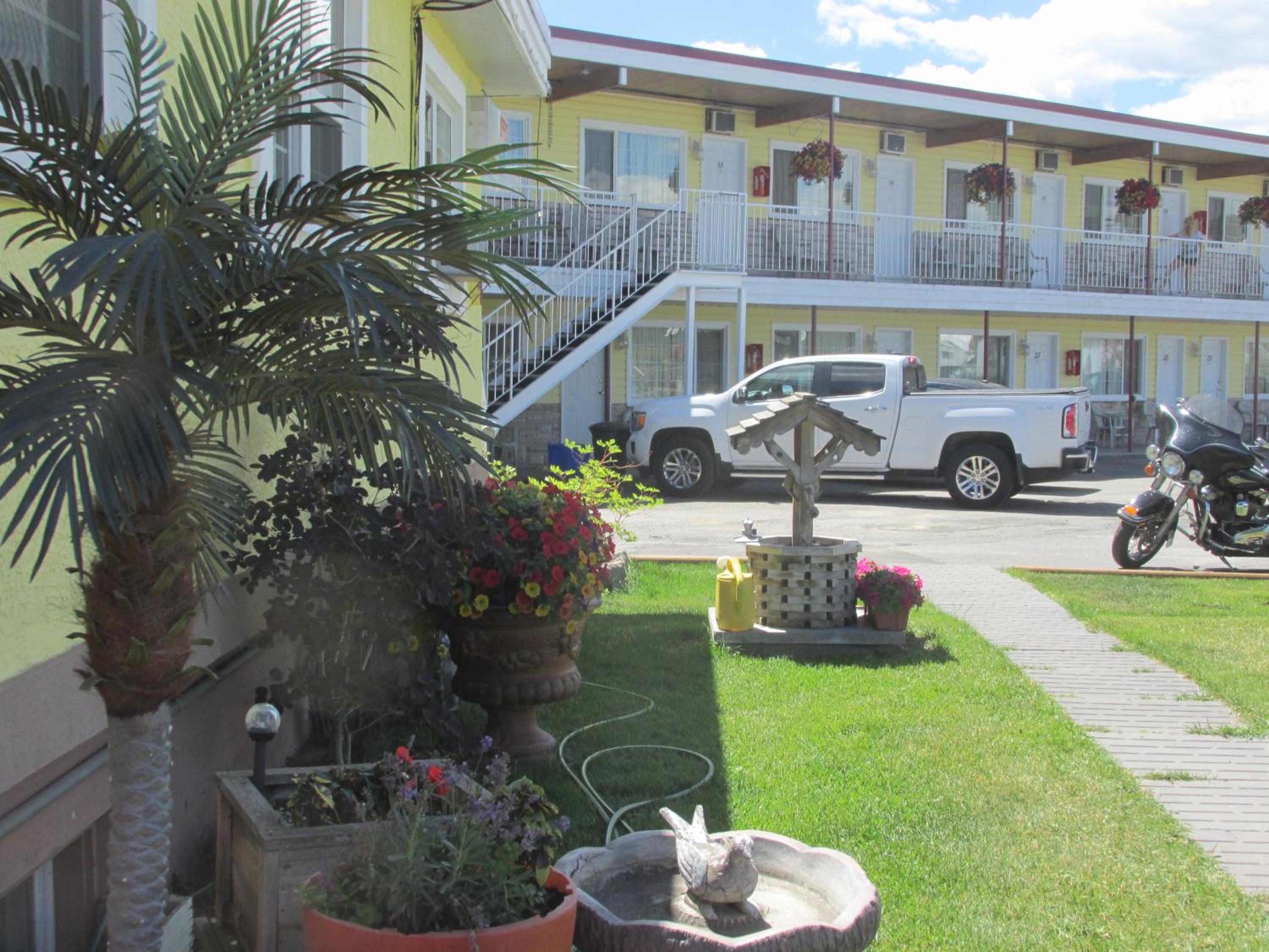 Travellers Motel