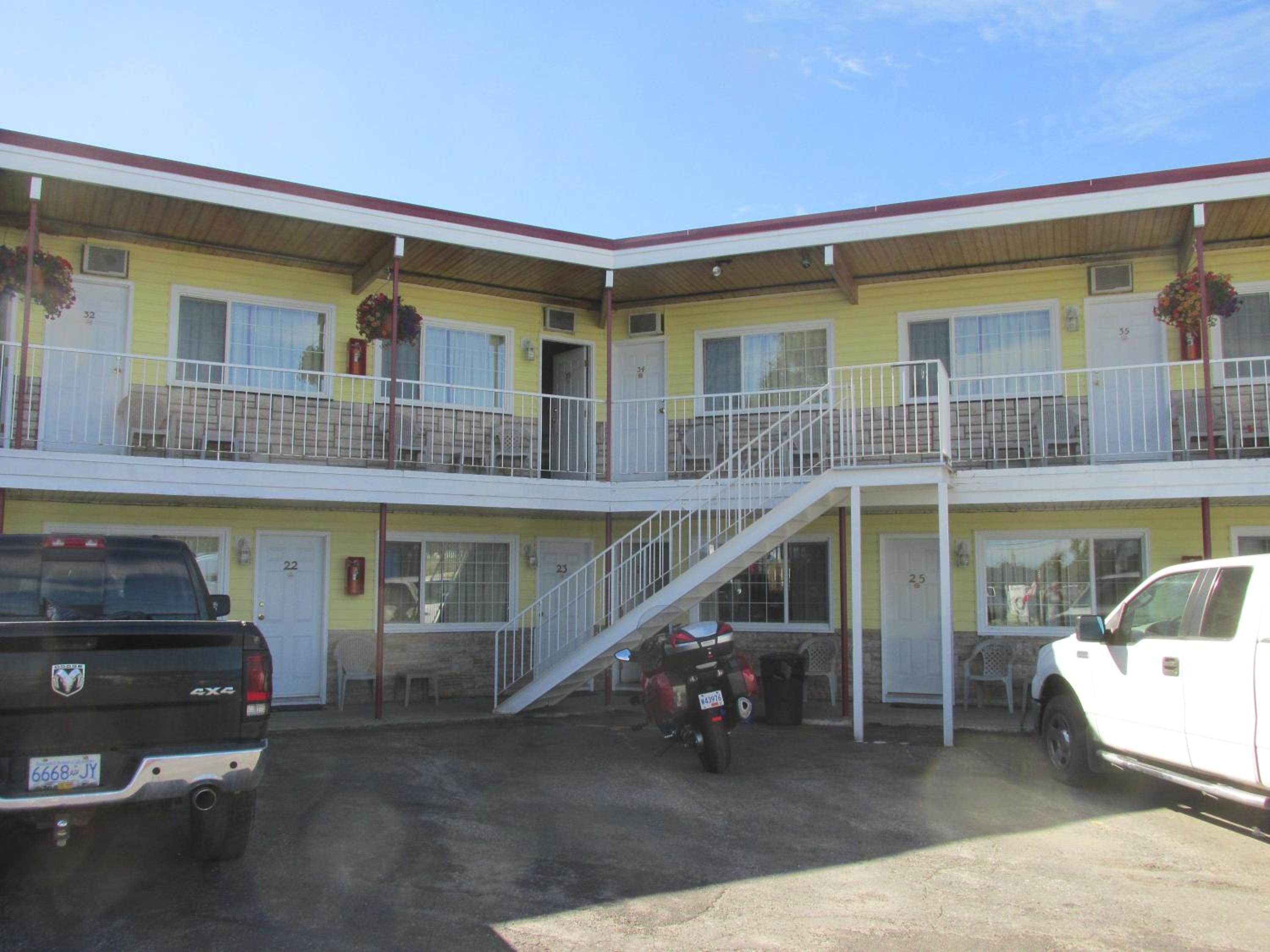 Travellers Motel