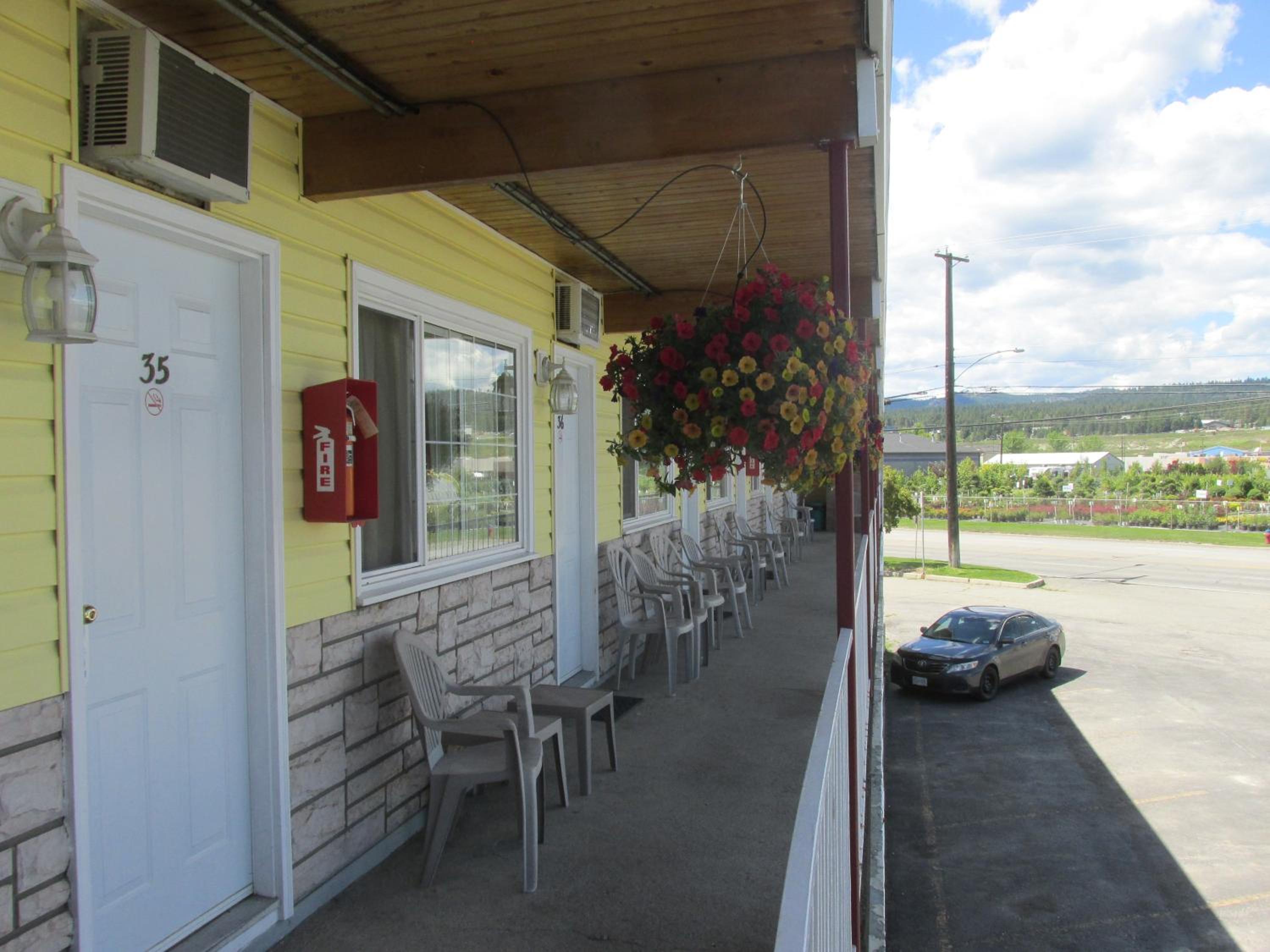 Travellers Motel