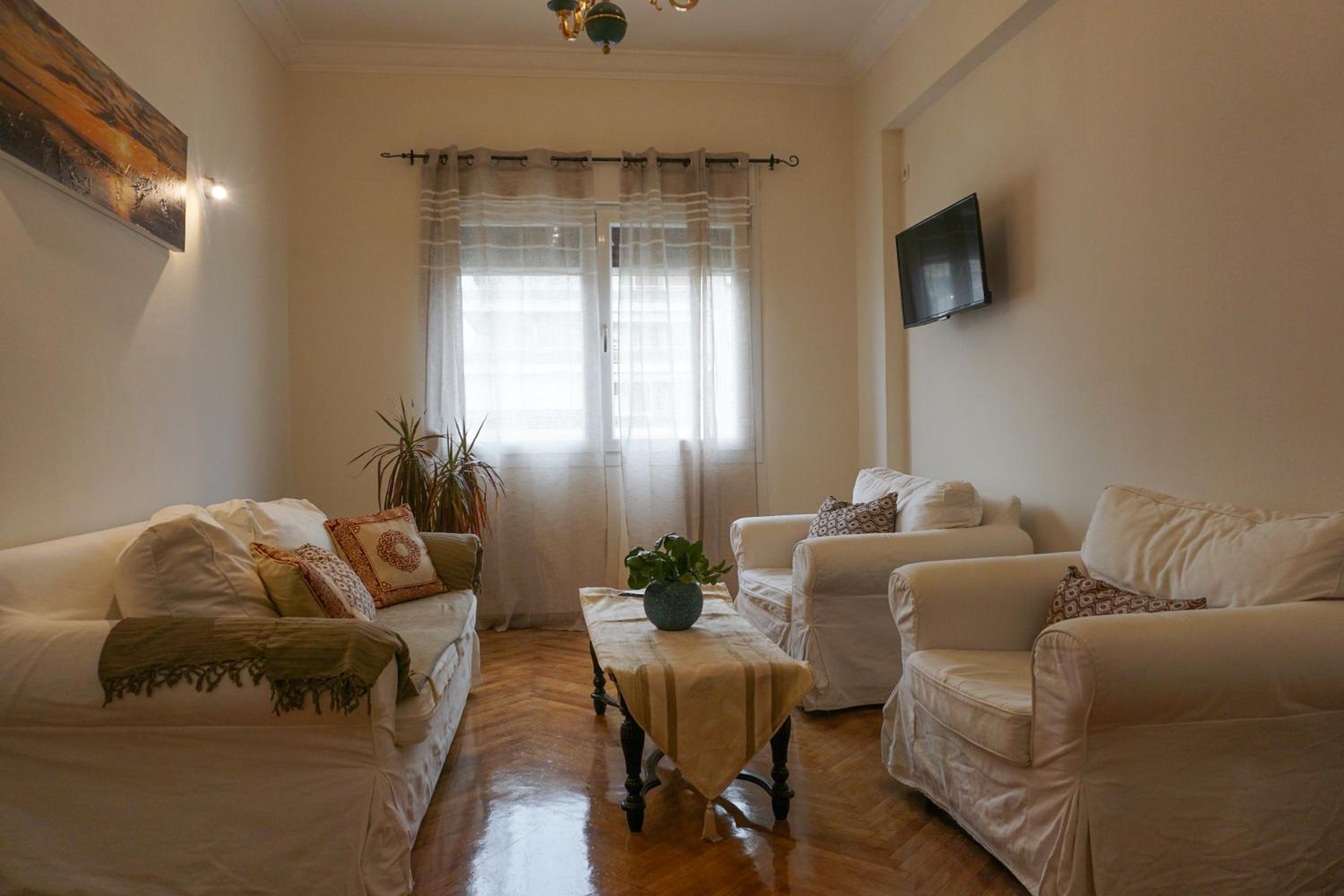 Afrodite's apartment (close to Athens city center)