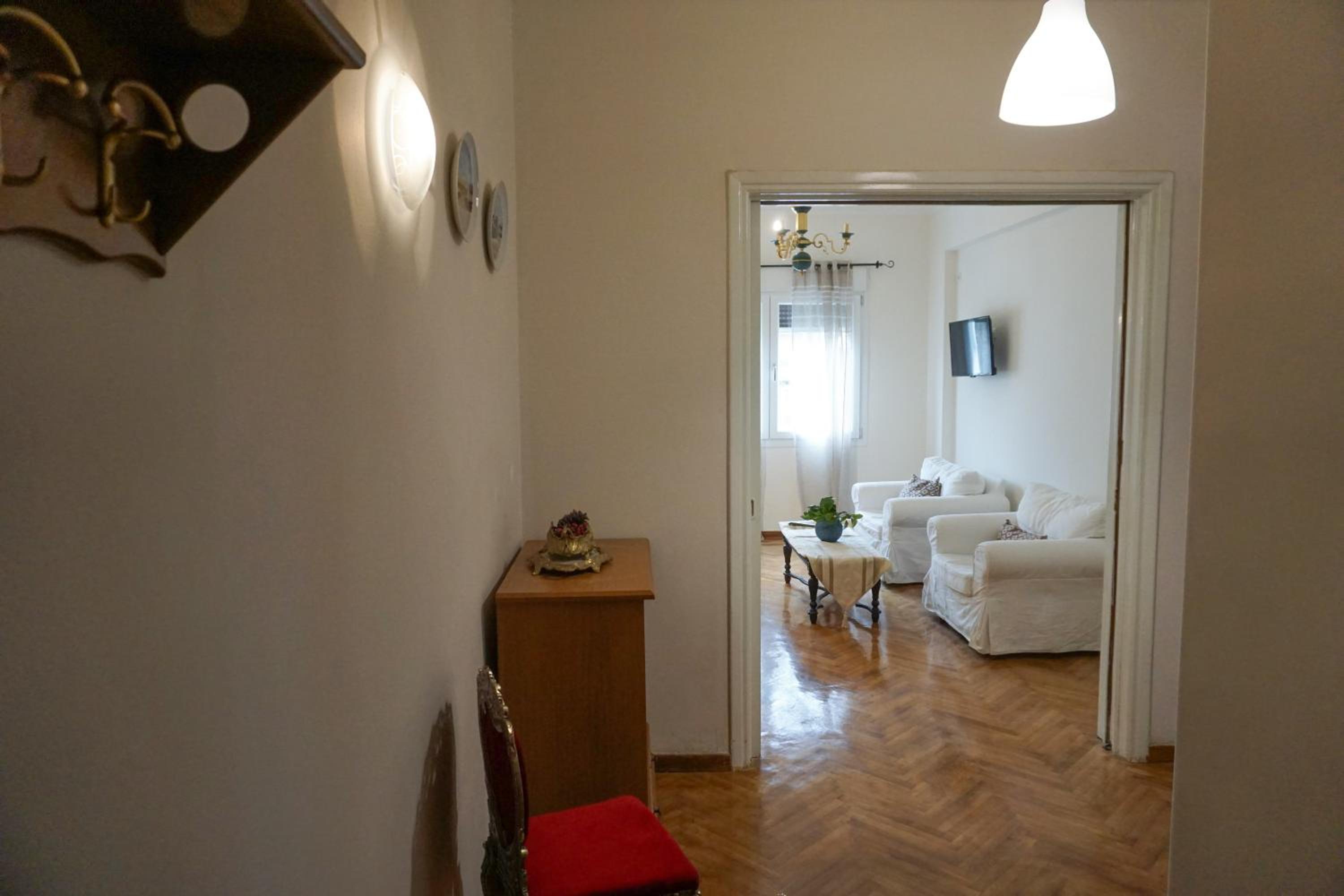 Afrodite's apartment (close to Athens city center)