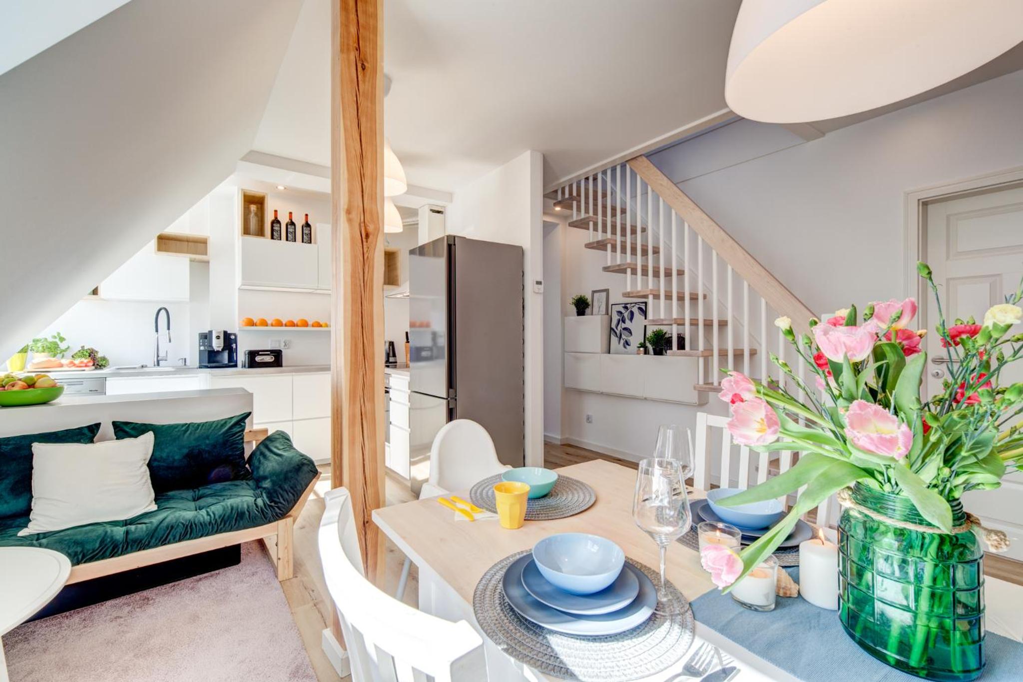 HM-Family-Apartment by Eve view 2