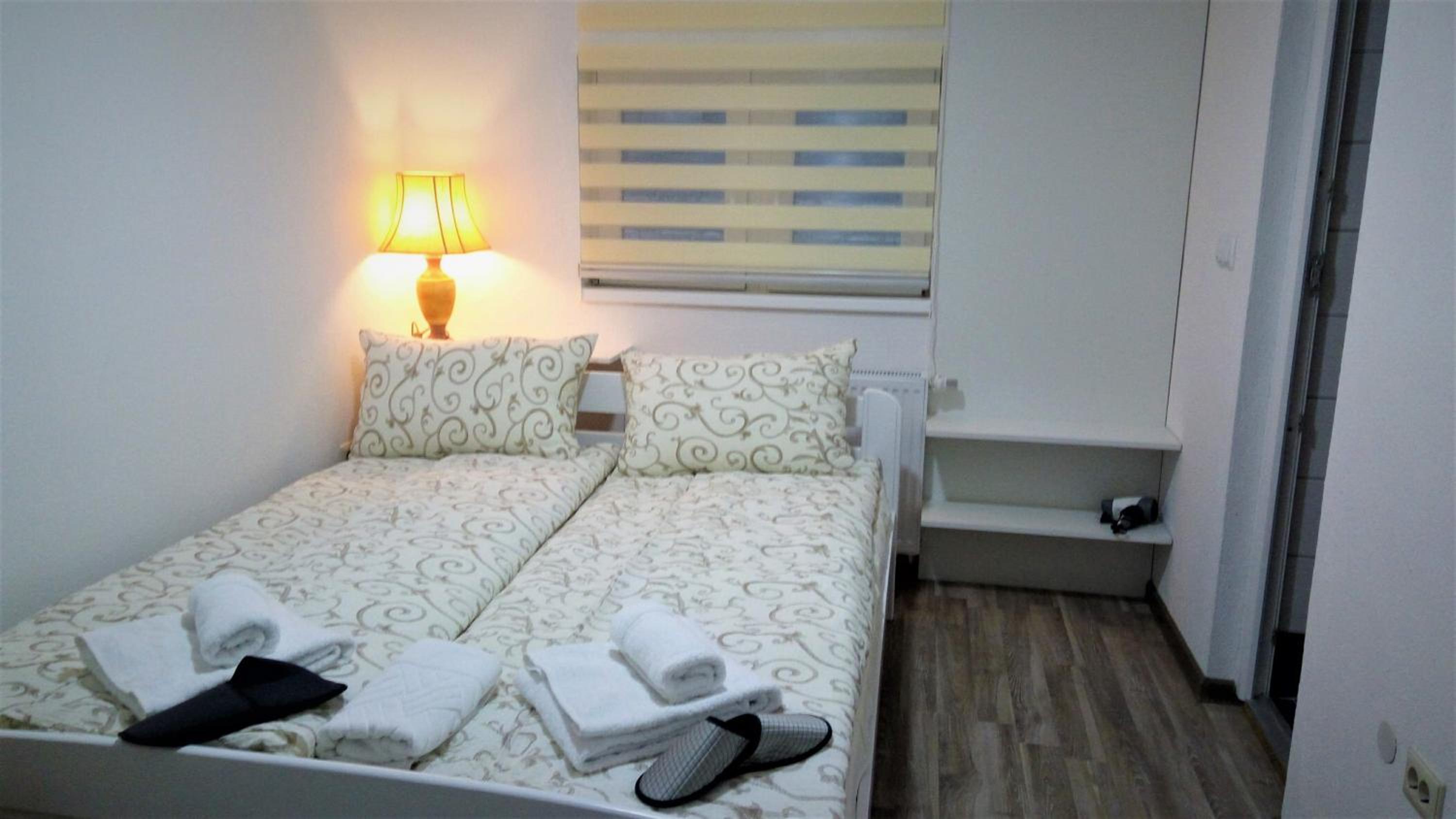Apartments&Rooms Mido
