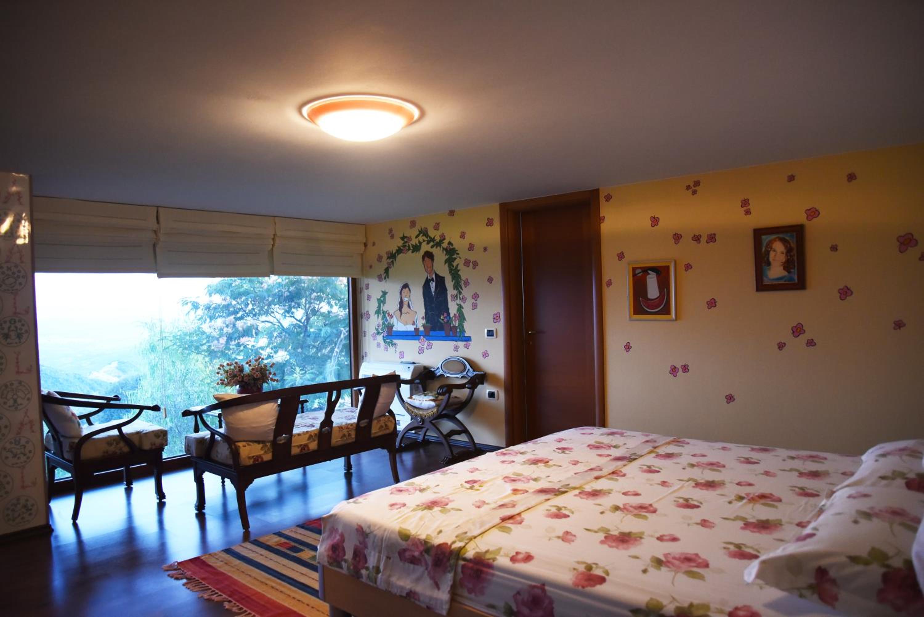#IoniaHouse Surrel Villa