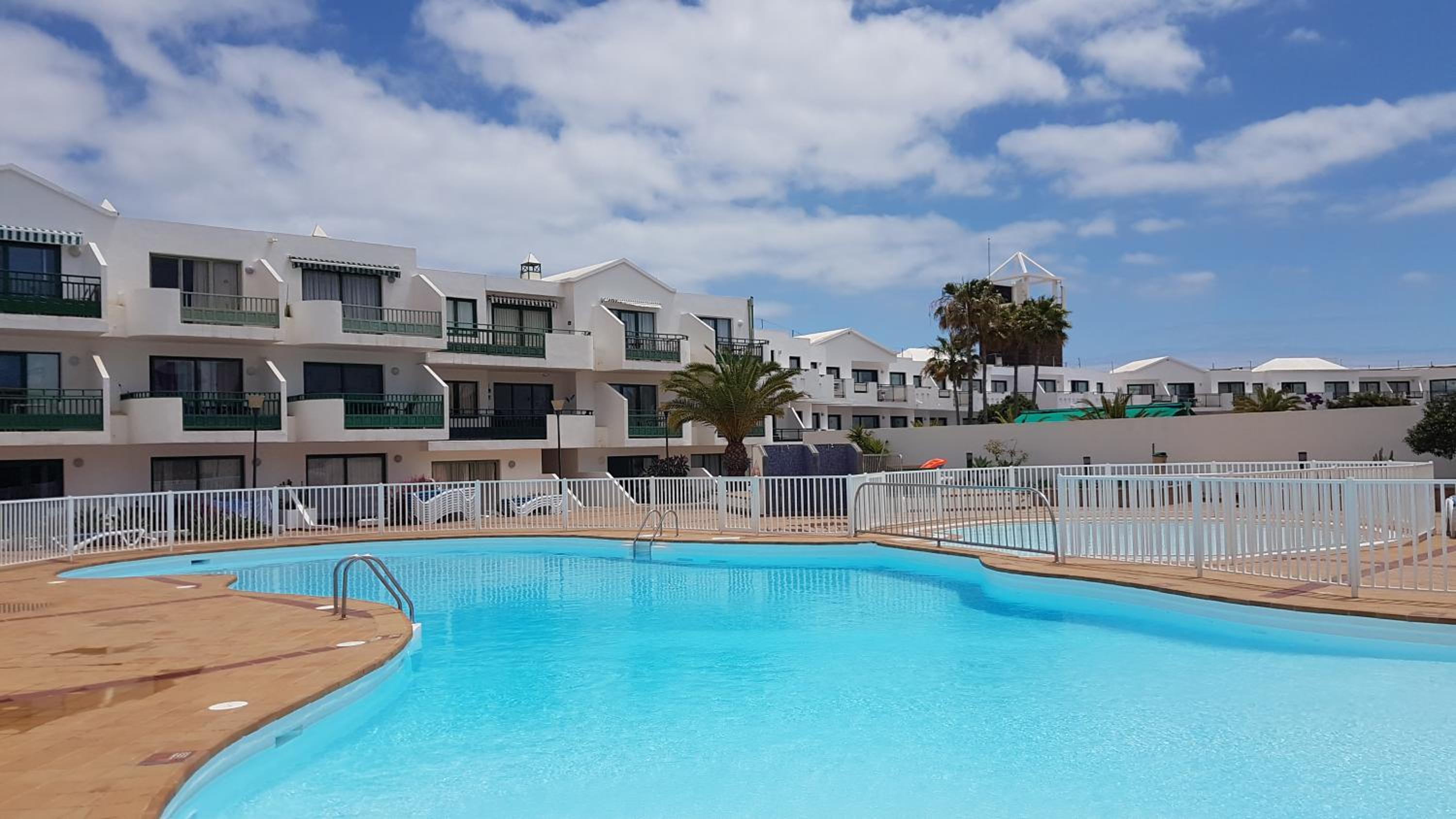 Lanzarote-Beach-Apartment, Las Cucharas Beach, Costa Teguise -- 1 MINUTE WALK FROM MAIN SQUARE, 35 METERS FROM BEACH view 5