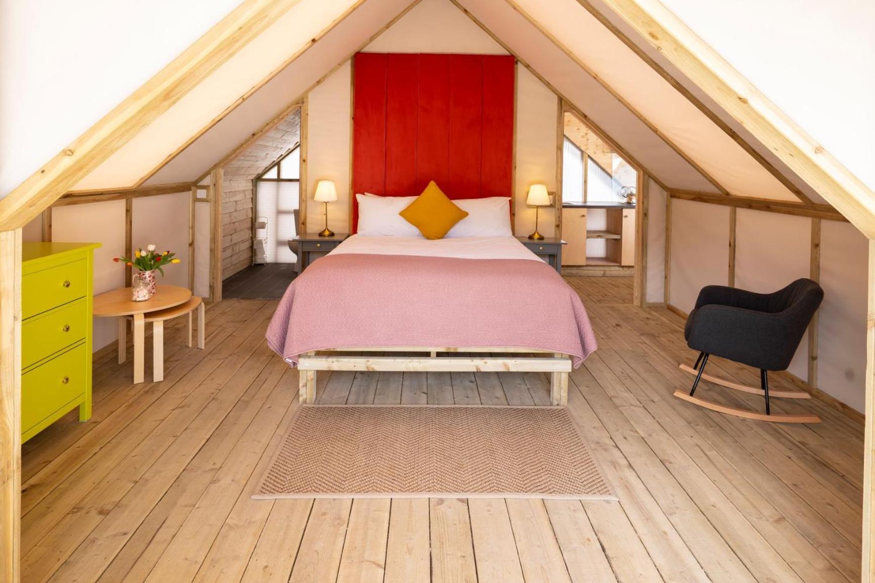 Killarney Glamping at the Grove, Suites and Lodges
