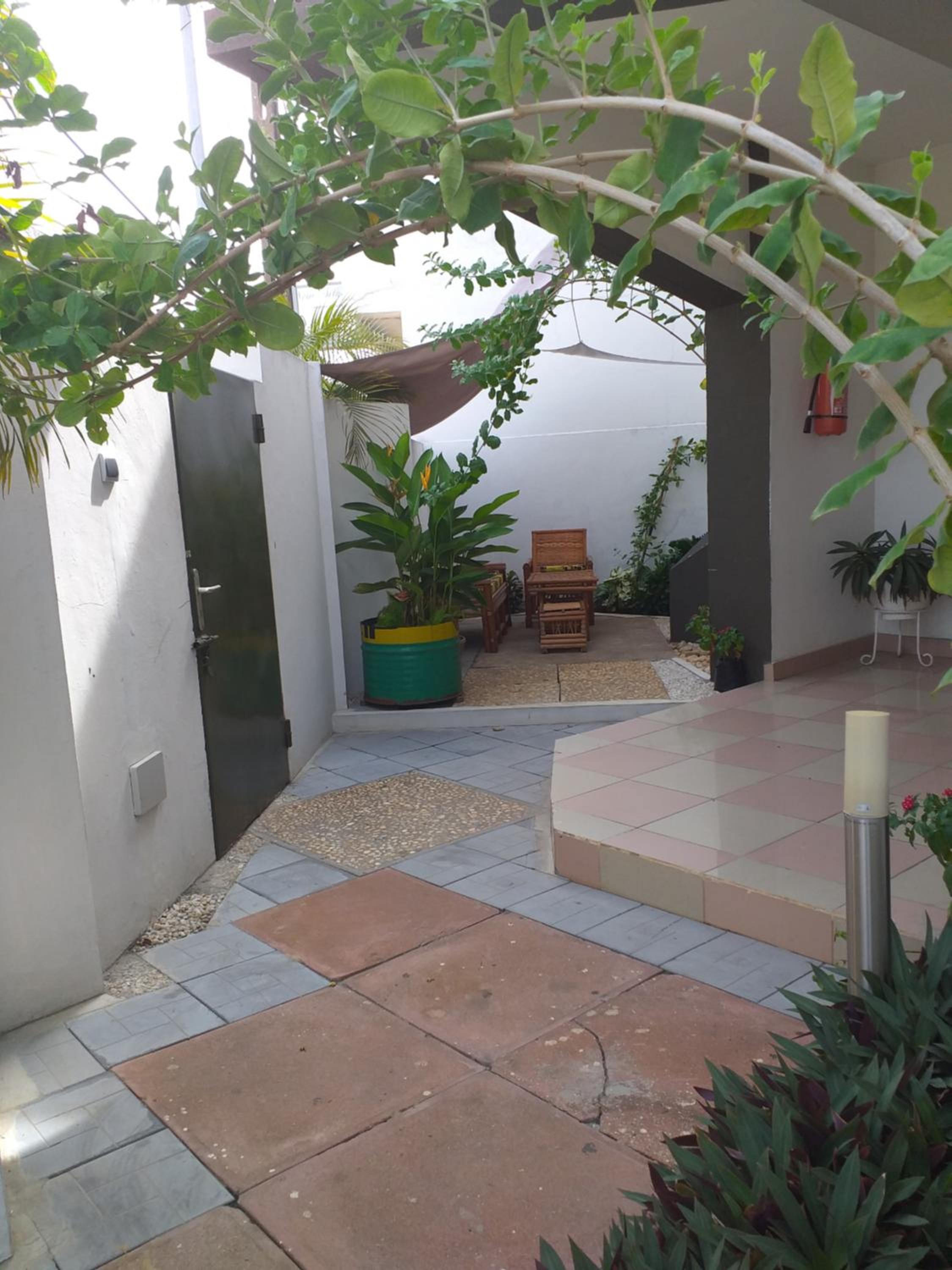 KARLS guesthouse - Property Image 11