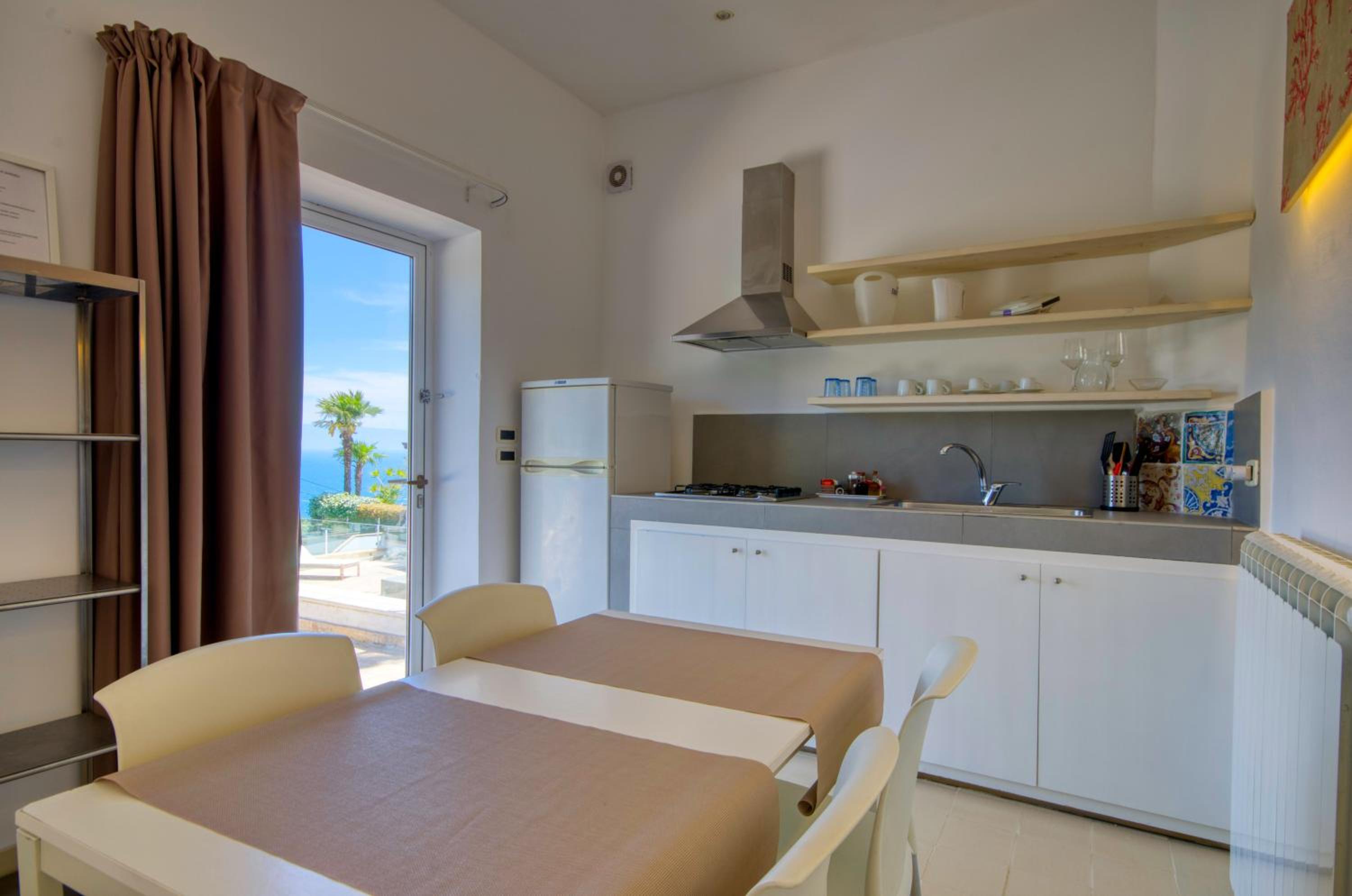 Luxury Taorum villa with spectacular sea views in Taormina