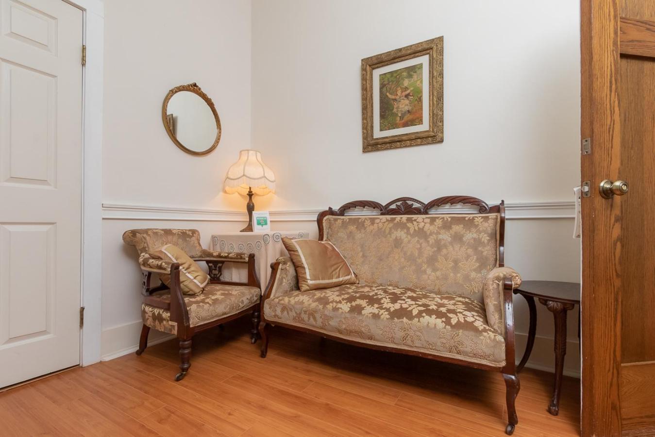 Herlong Mansion Bed & Breakfast