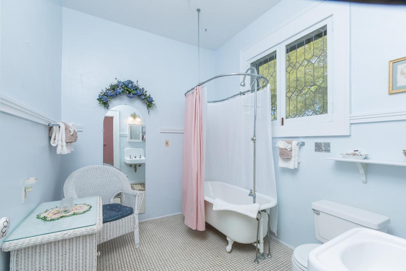 Herlong Mansion Bed & Breakfast