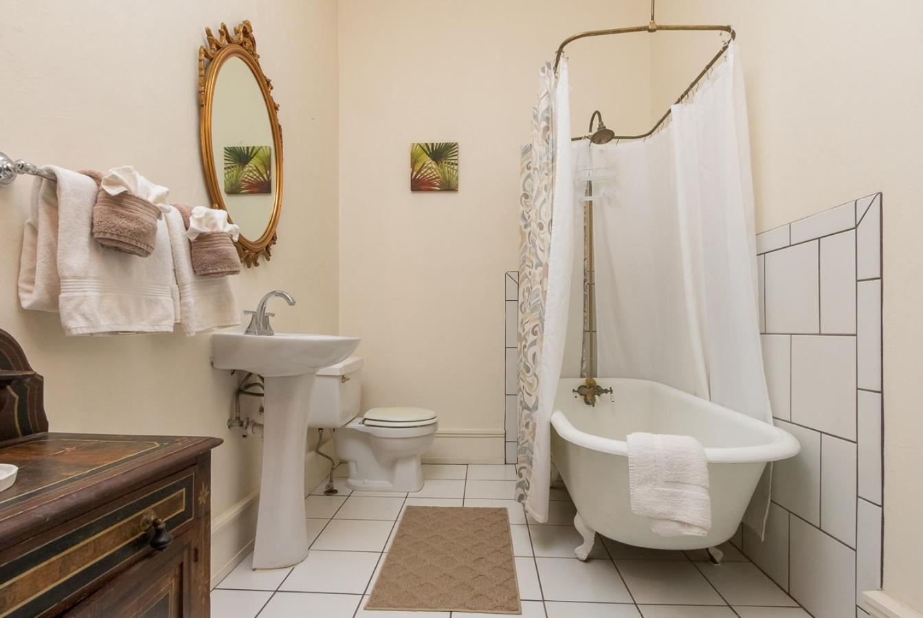 Herlong Mansion Bed & Breakfast