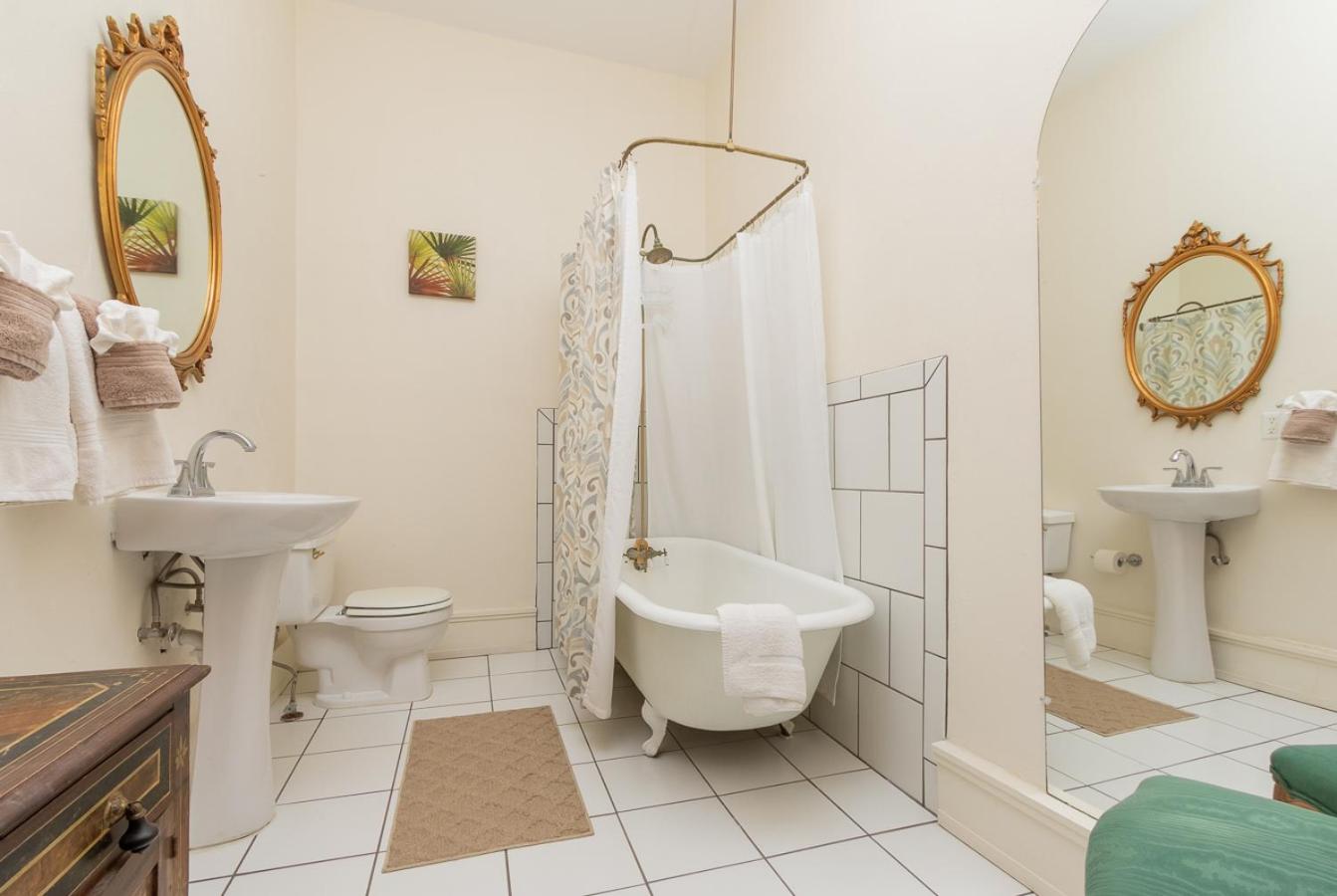 Herlong Mansion Bed & Breakfast