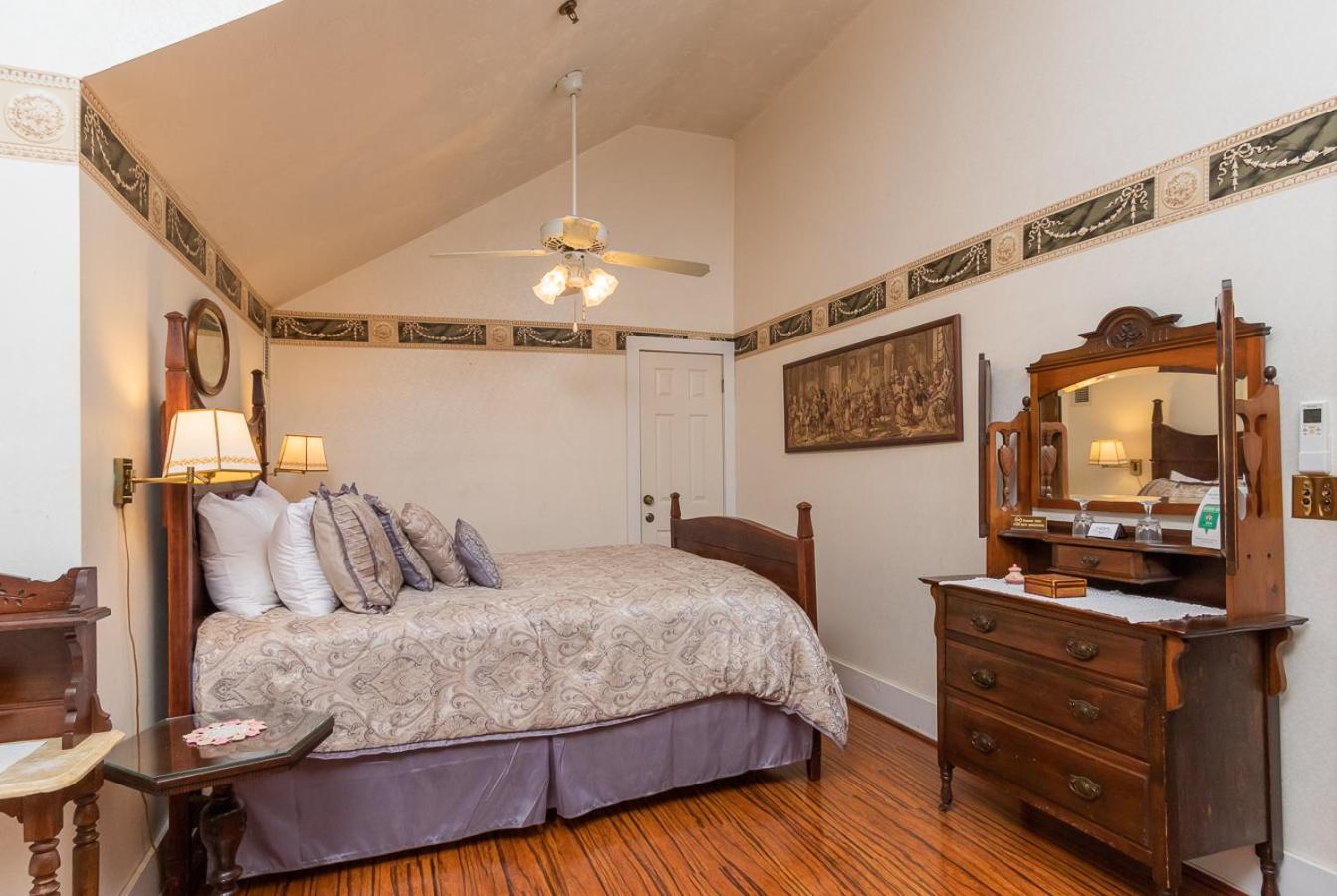 Herlong Mansion Bed & Breakfast