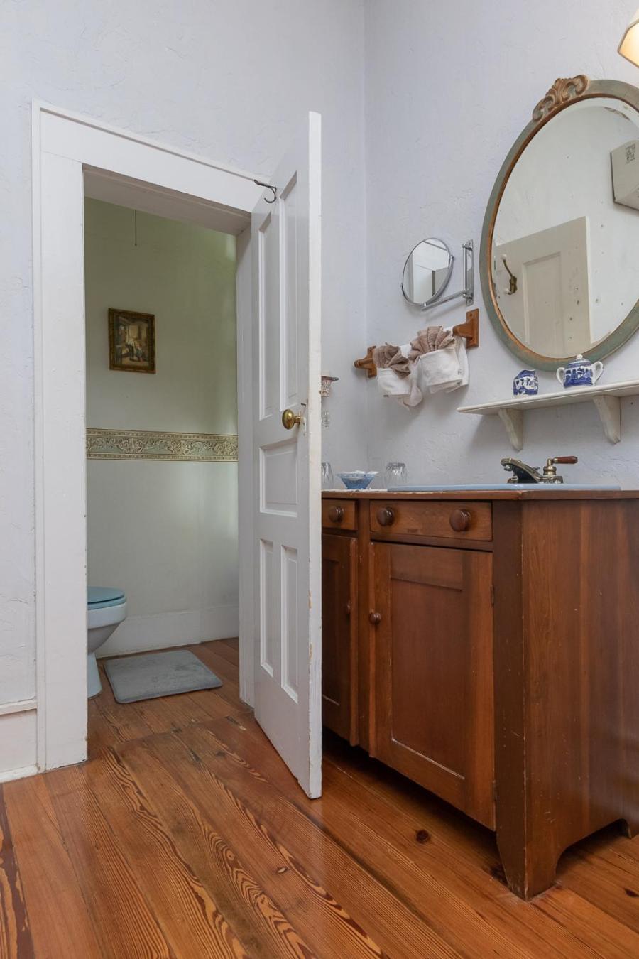 Herlong Mansion Bed & Breakfast
