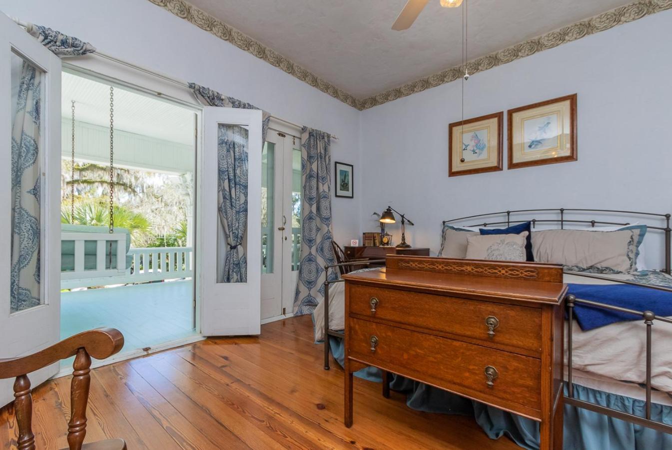 Herlong Mansion Bed & Breakfast
