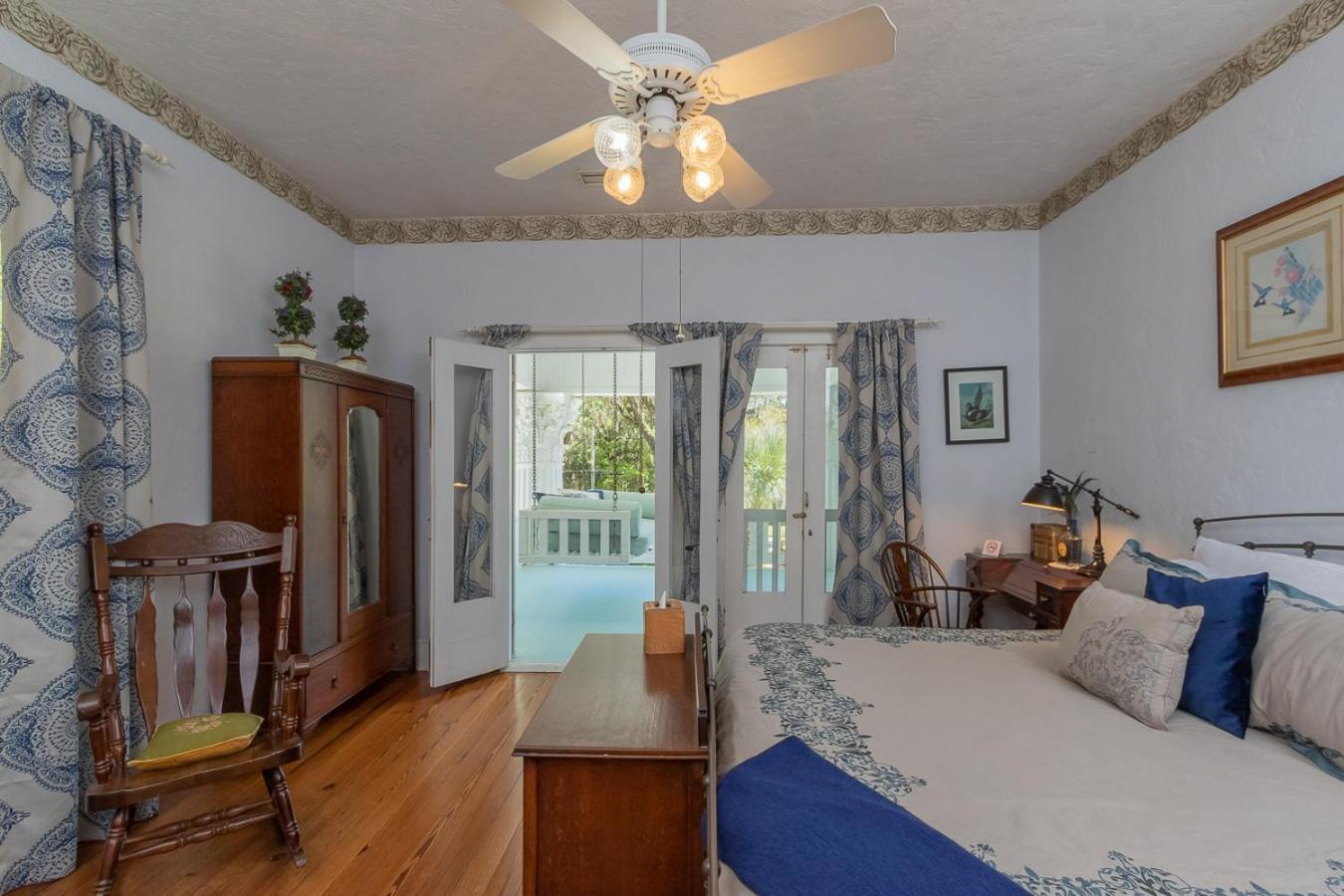 Herlong Mansion Bed & Breakfast