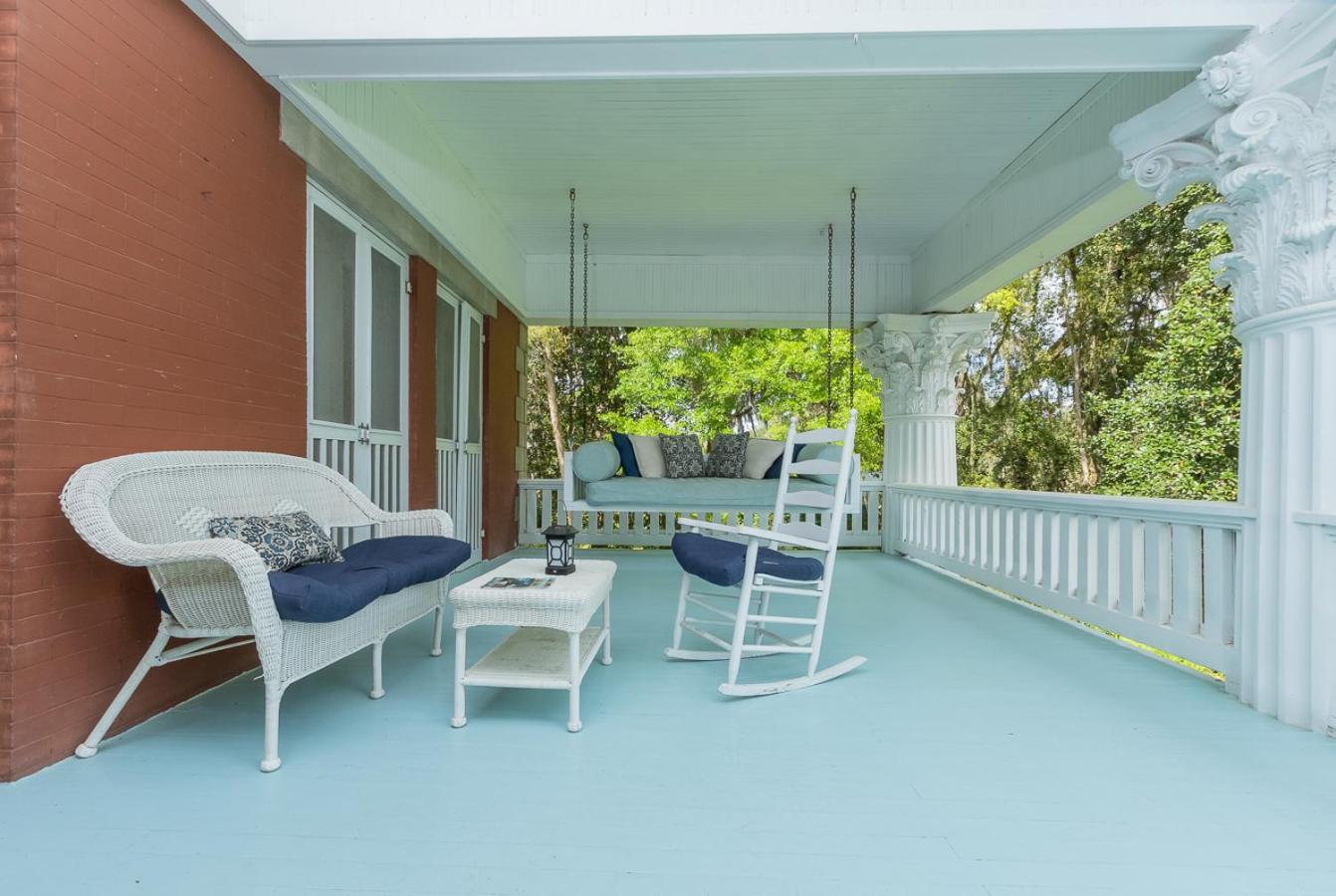 Herlong Mansion Bed & Breakfast