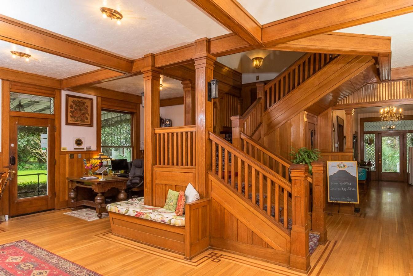 Herlong Mansion Bed & Breakfast