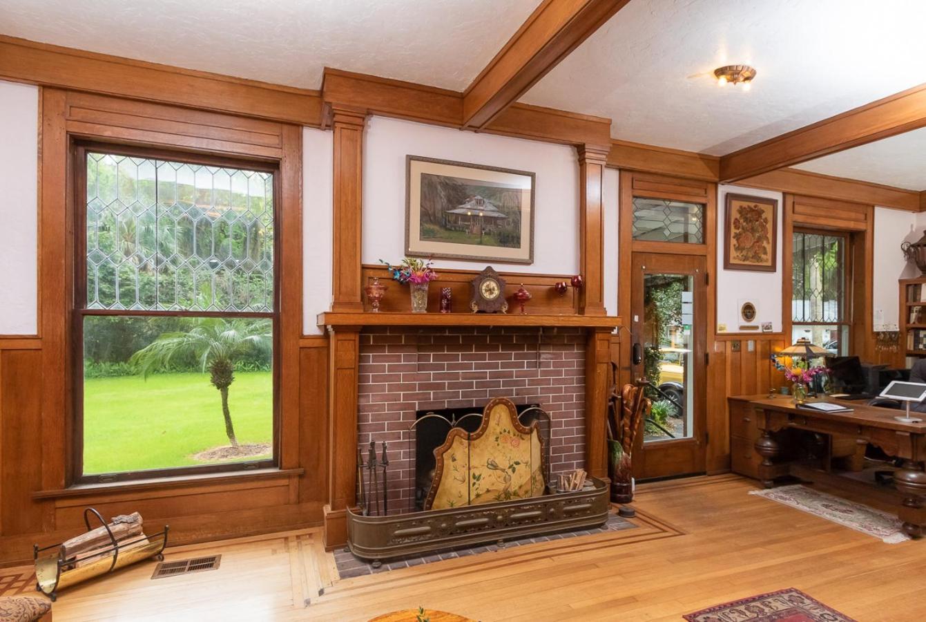 Herlong Mansion Bed & Breakfast
