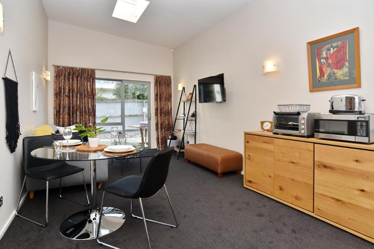 The Apartment Within - Christchurch Holiday Homes view 5
