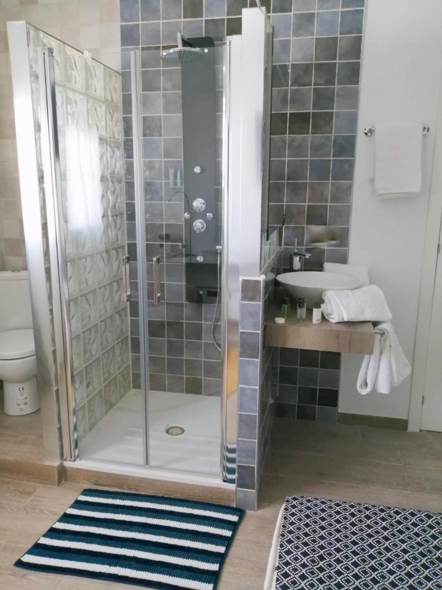Modern Hostal