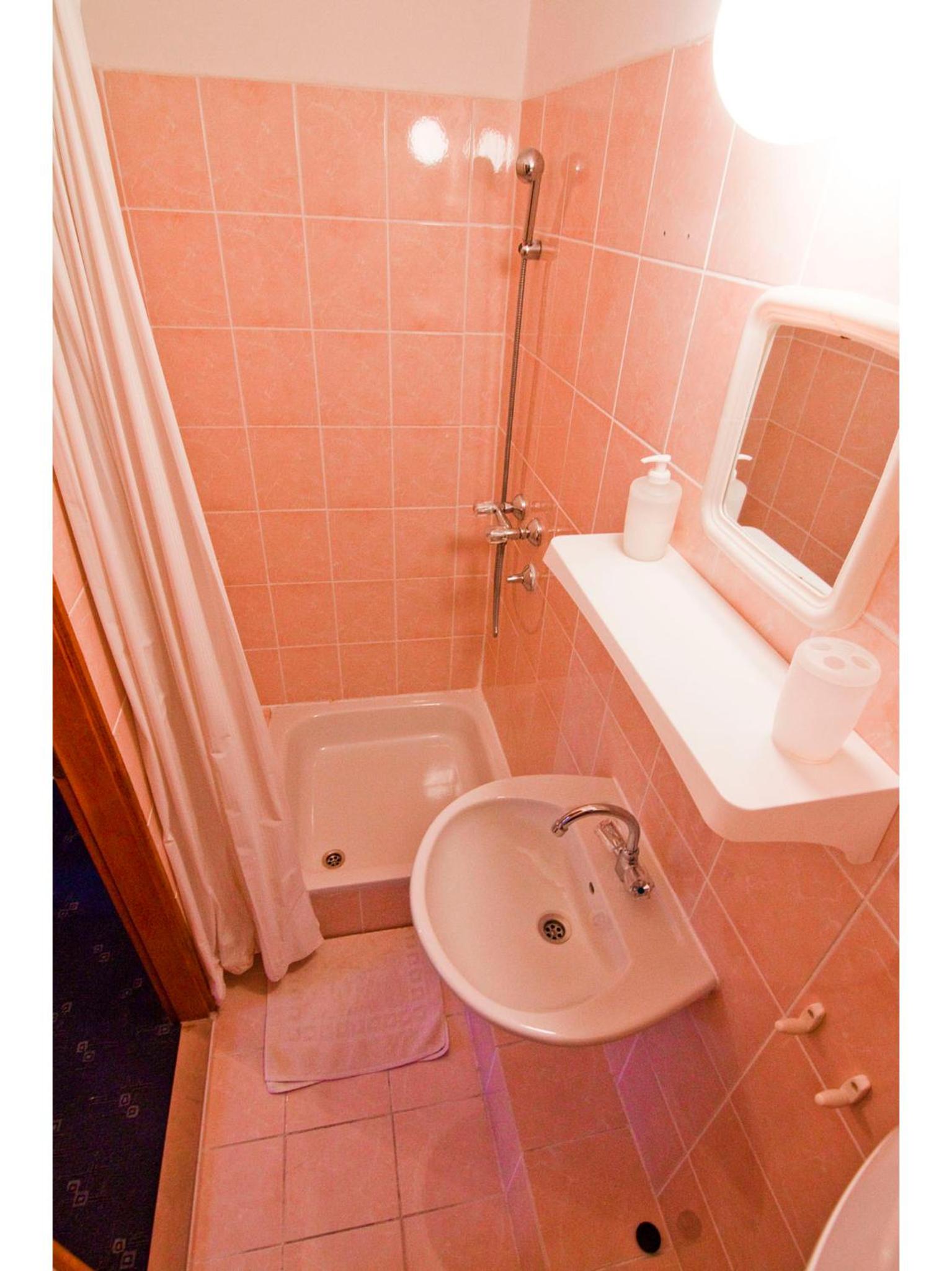 Photo 34