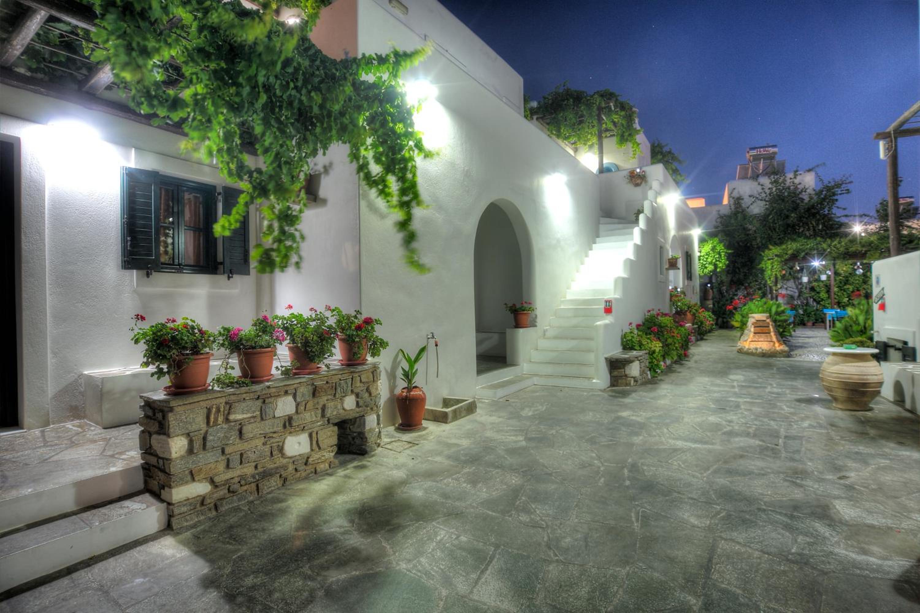 Eleni Rooms