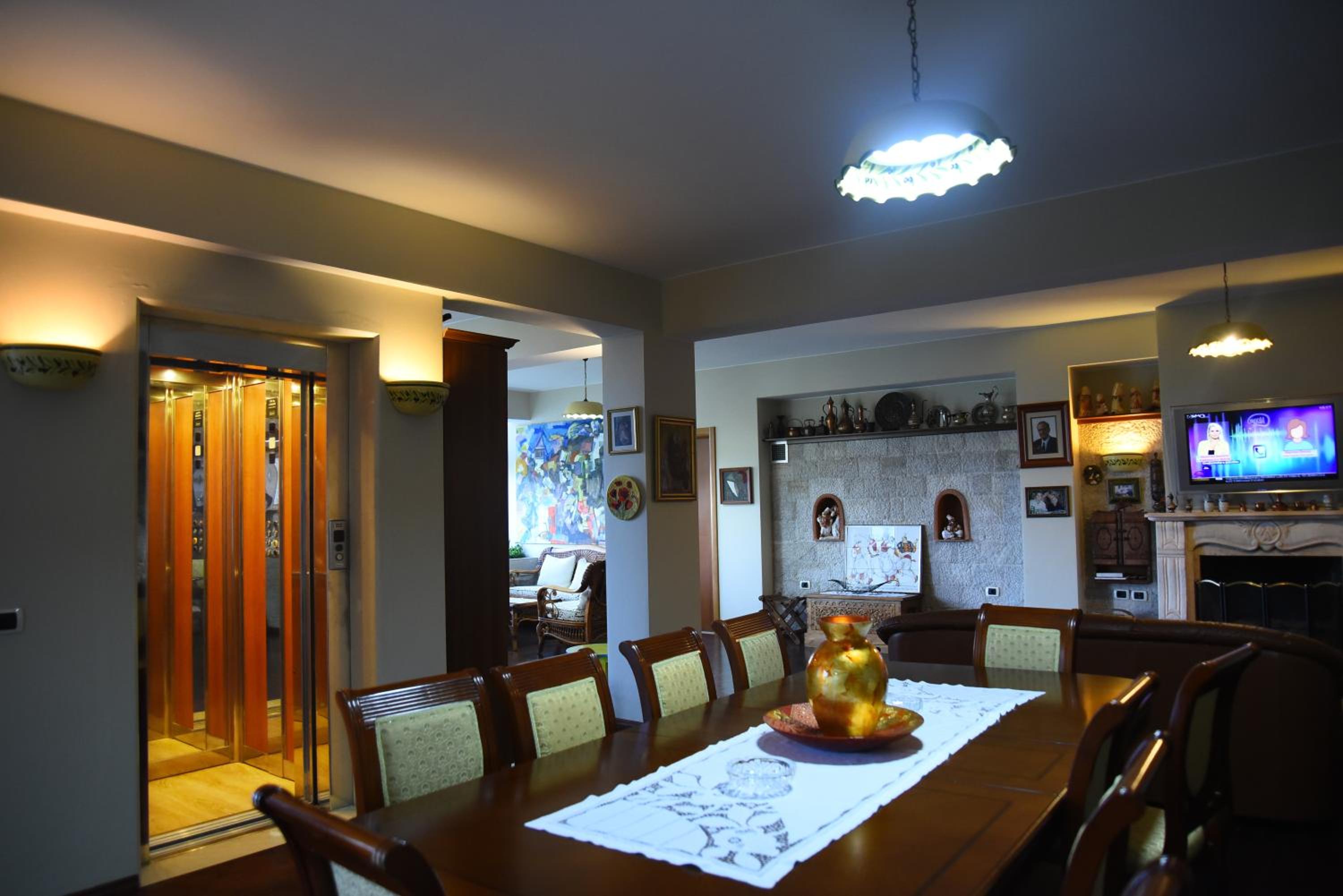 #IoniaHouse Surrel Villa