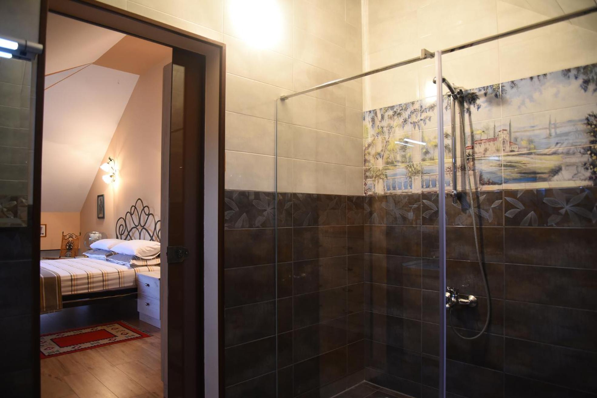 #IoniaHouse Surrel Villa