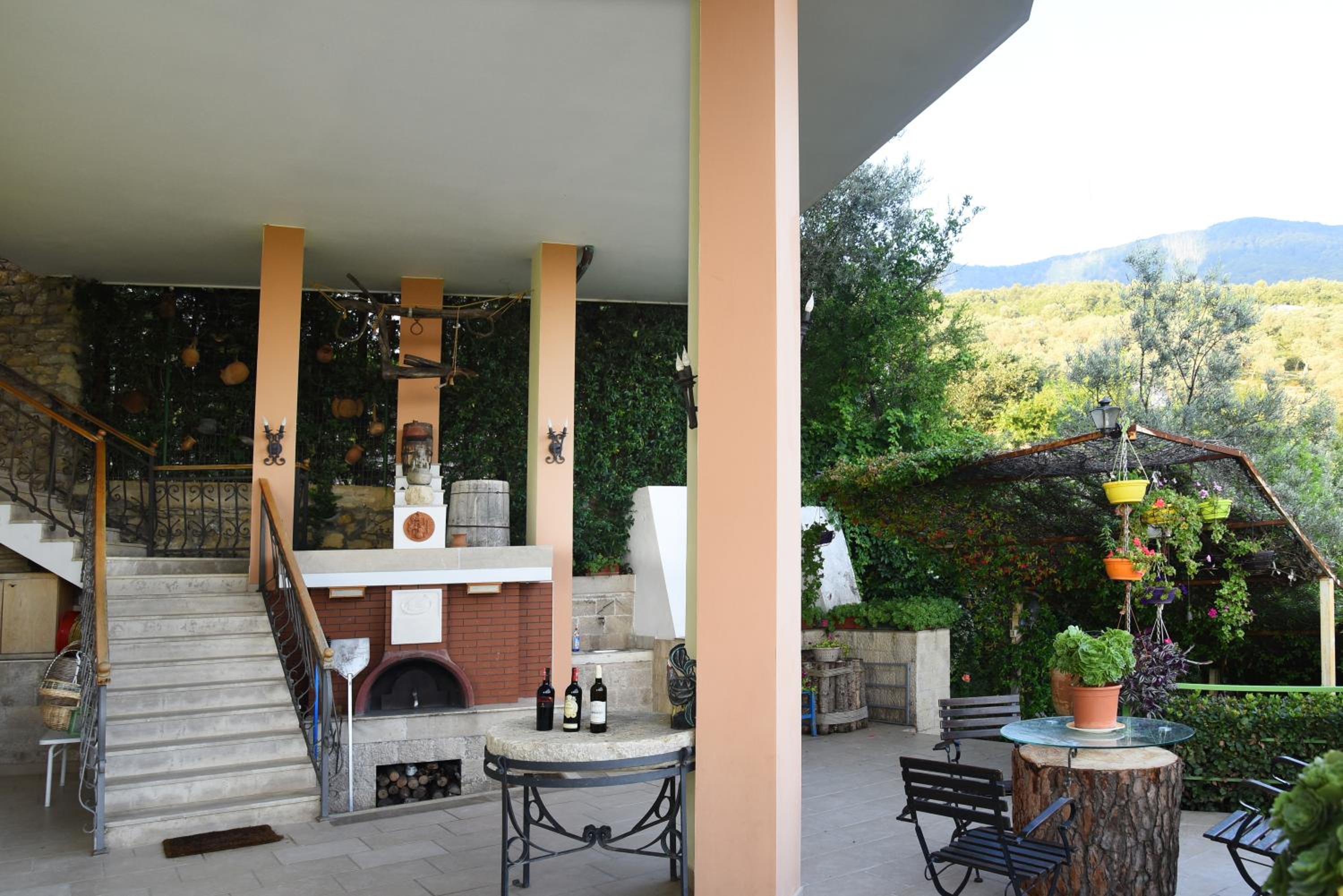 #IoniaHouse Surrel Villa