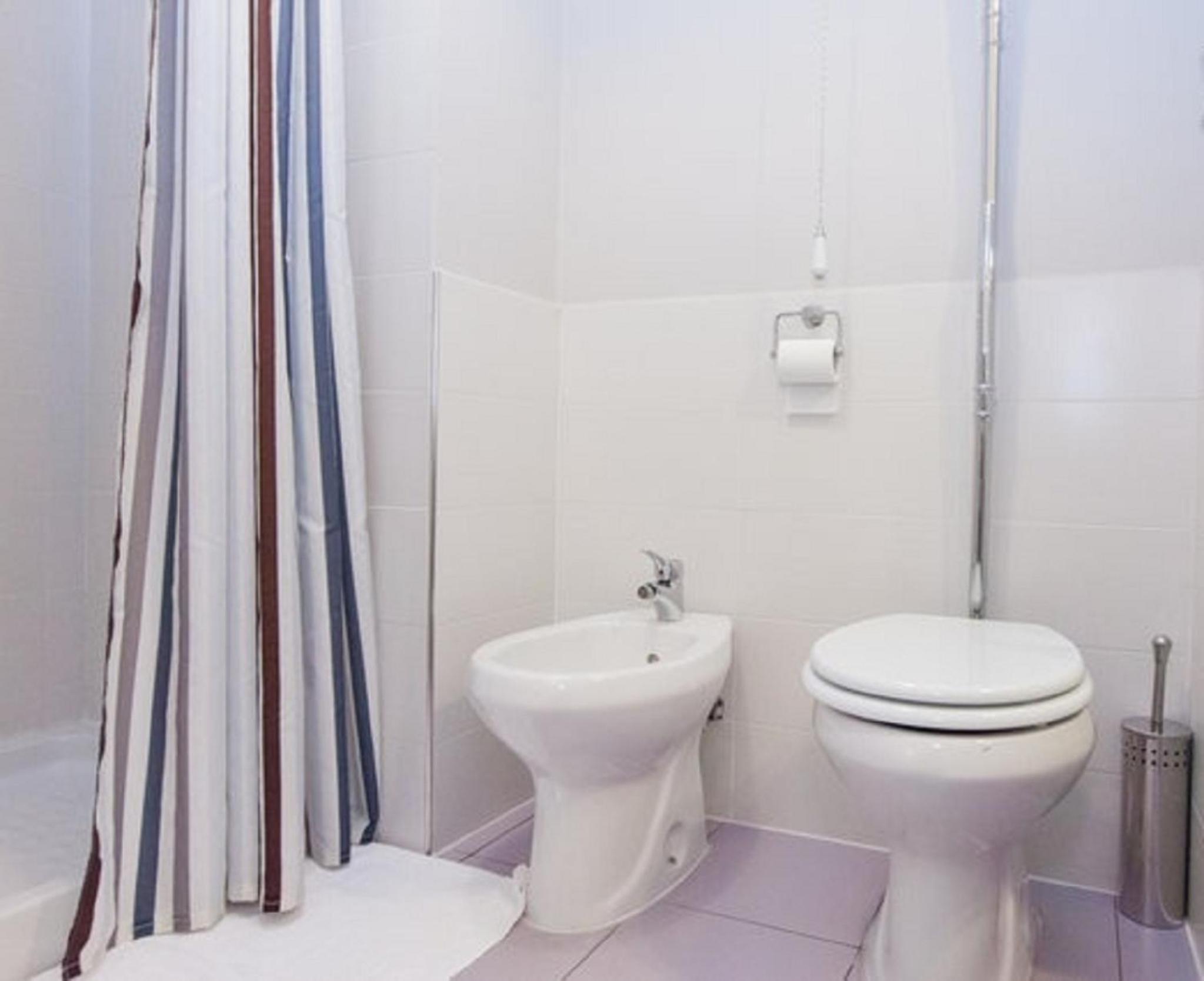 AmoRoma Suite