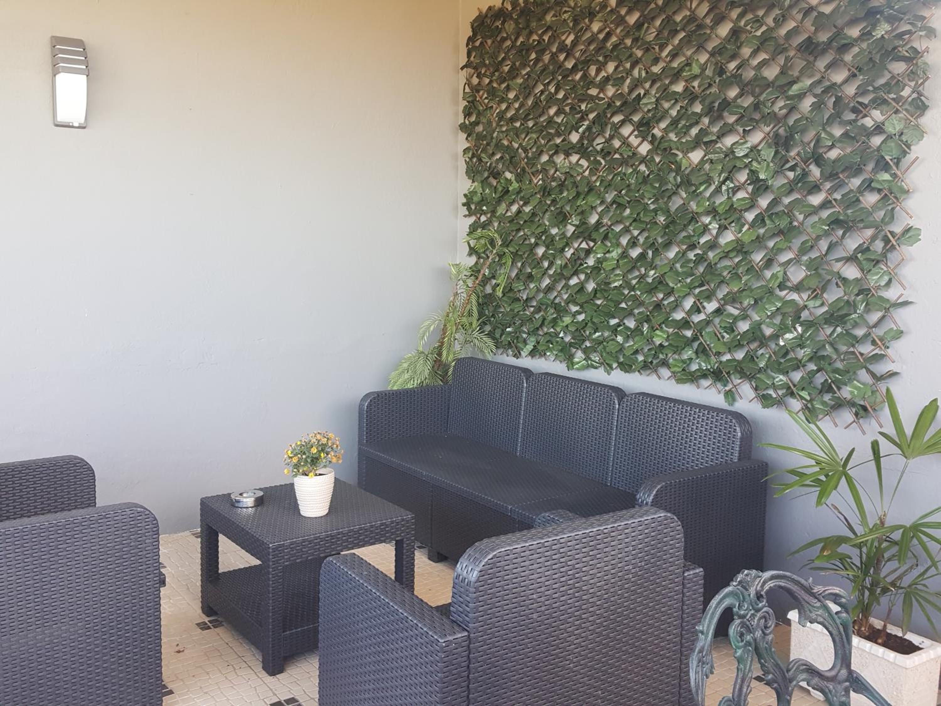 Hotel Almancil Hostel - Image 1